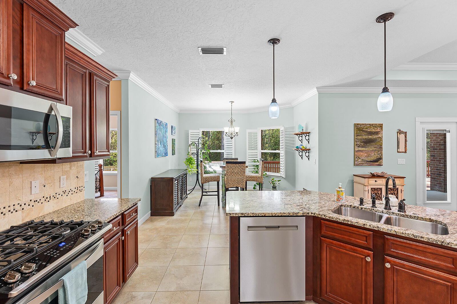 LAKE LORRAINE ESTATES - Residential