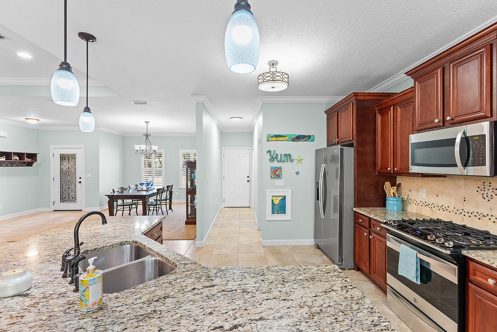 LAKE LORRAINE ESTATES - Residential