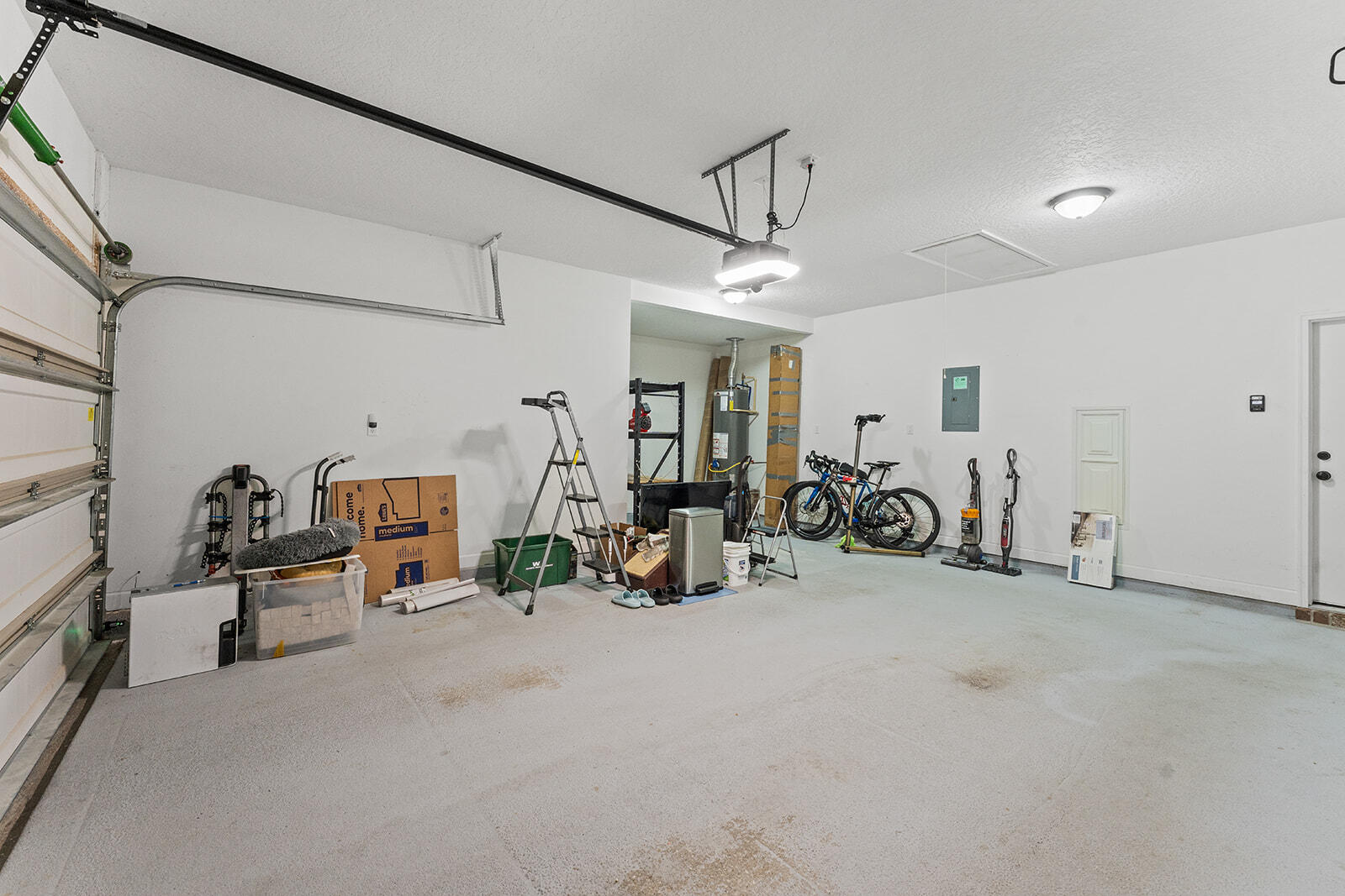 LAKE LORRAINE ESTATES - Residential