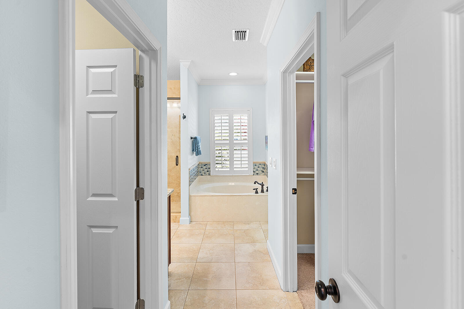 LAKE LORRAINE ESTATES - Residential