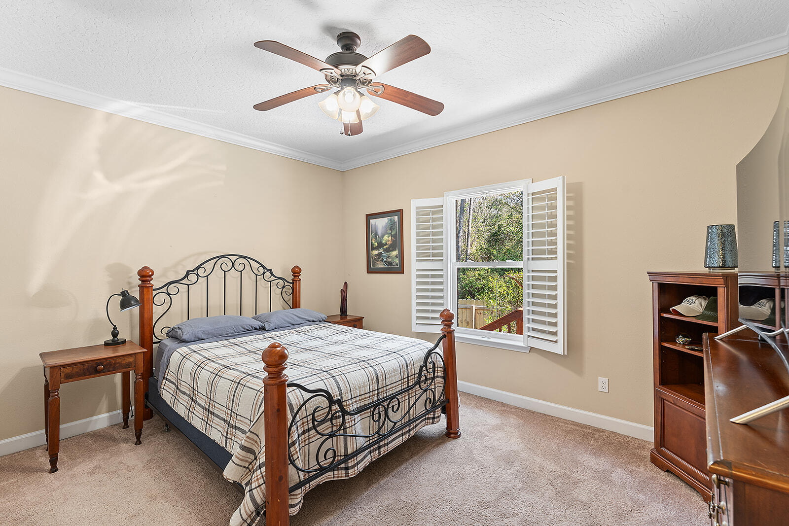 LAKE LORRAINE ESTATES - Residential