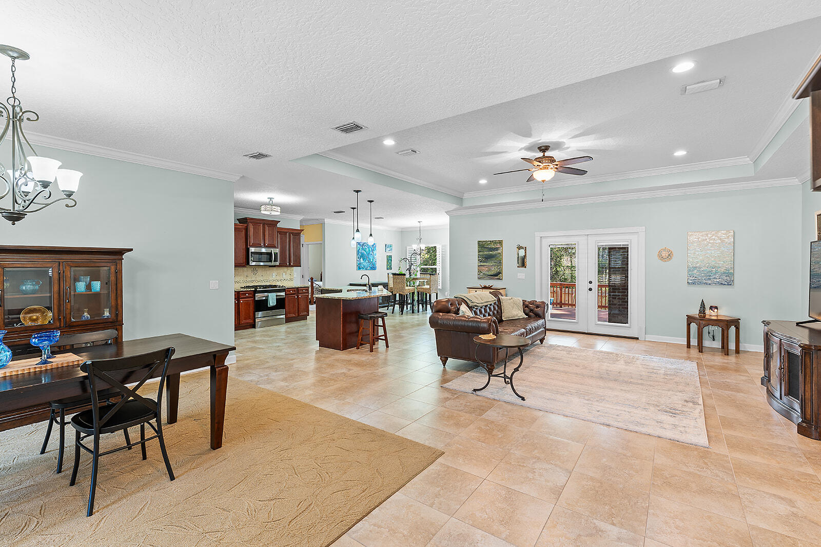 LAKE LORRAINE ESTATES - Residential