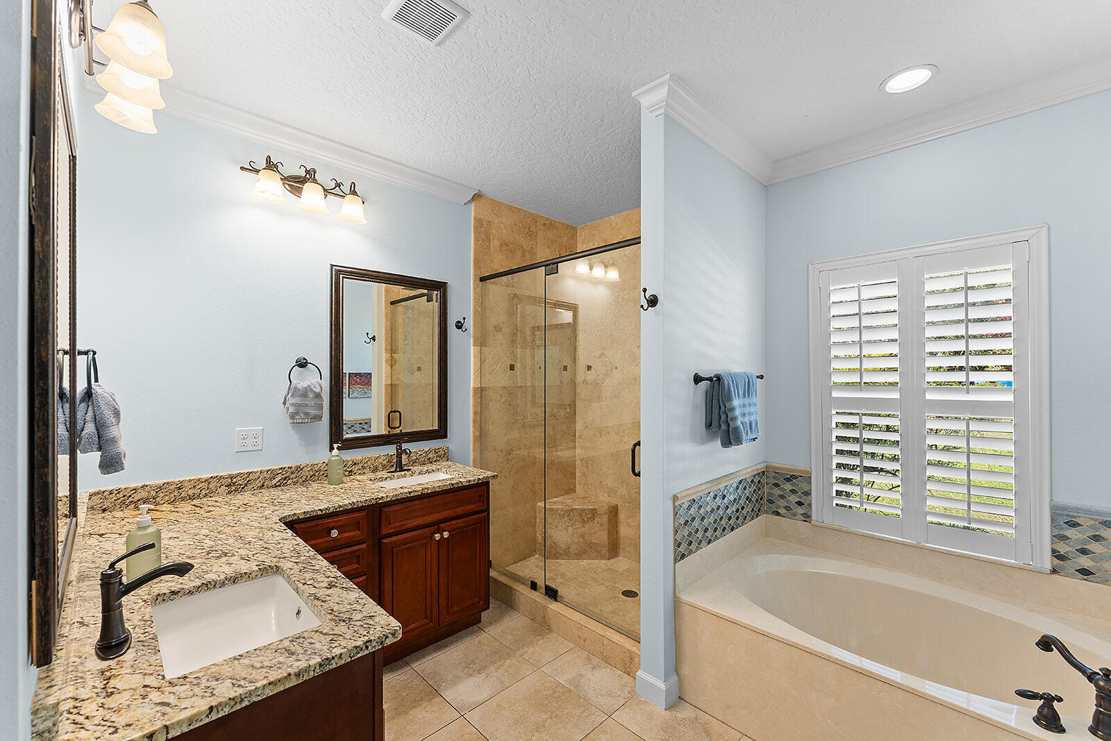 LAKE LORRAINE ESTATES - Residential