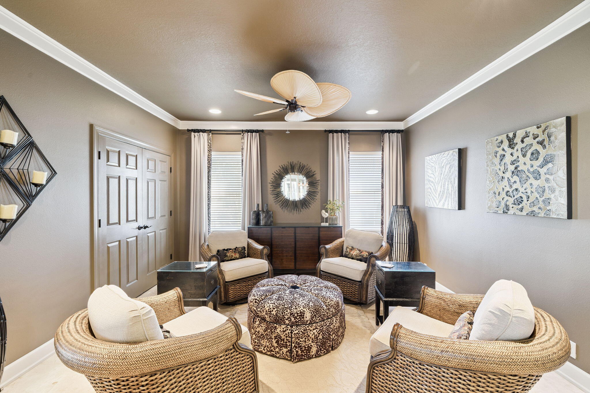 BAYTOWNE AVE EAST - Residential