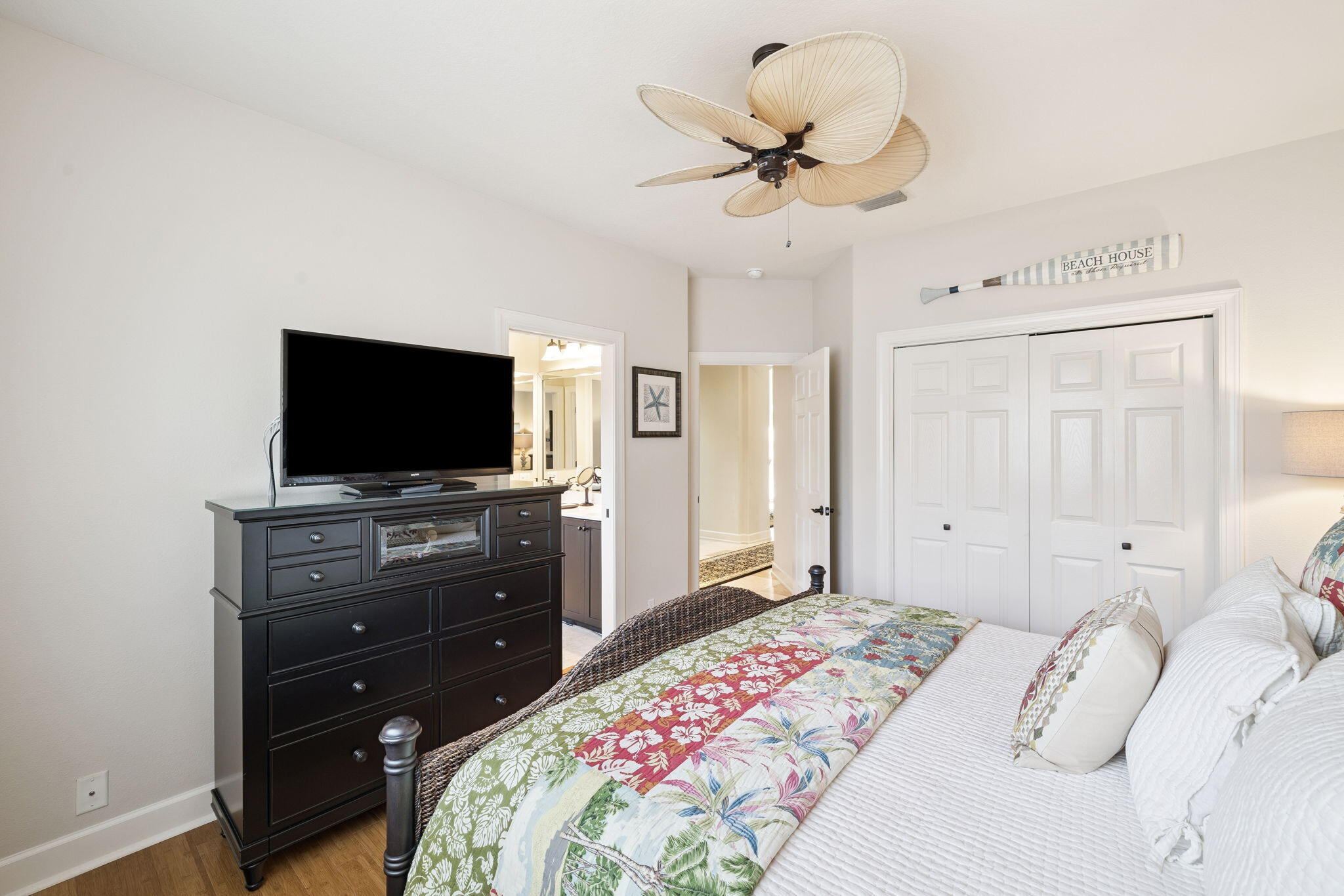 BAYTOWNE AVE EAST - Residential