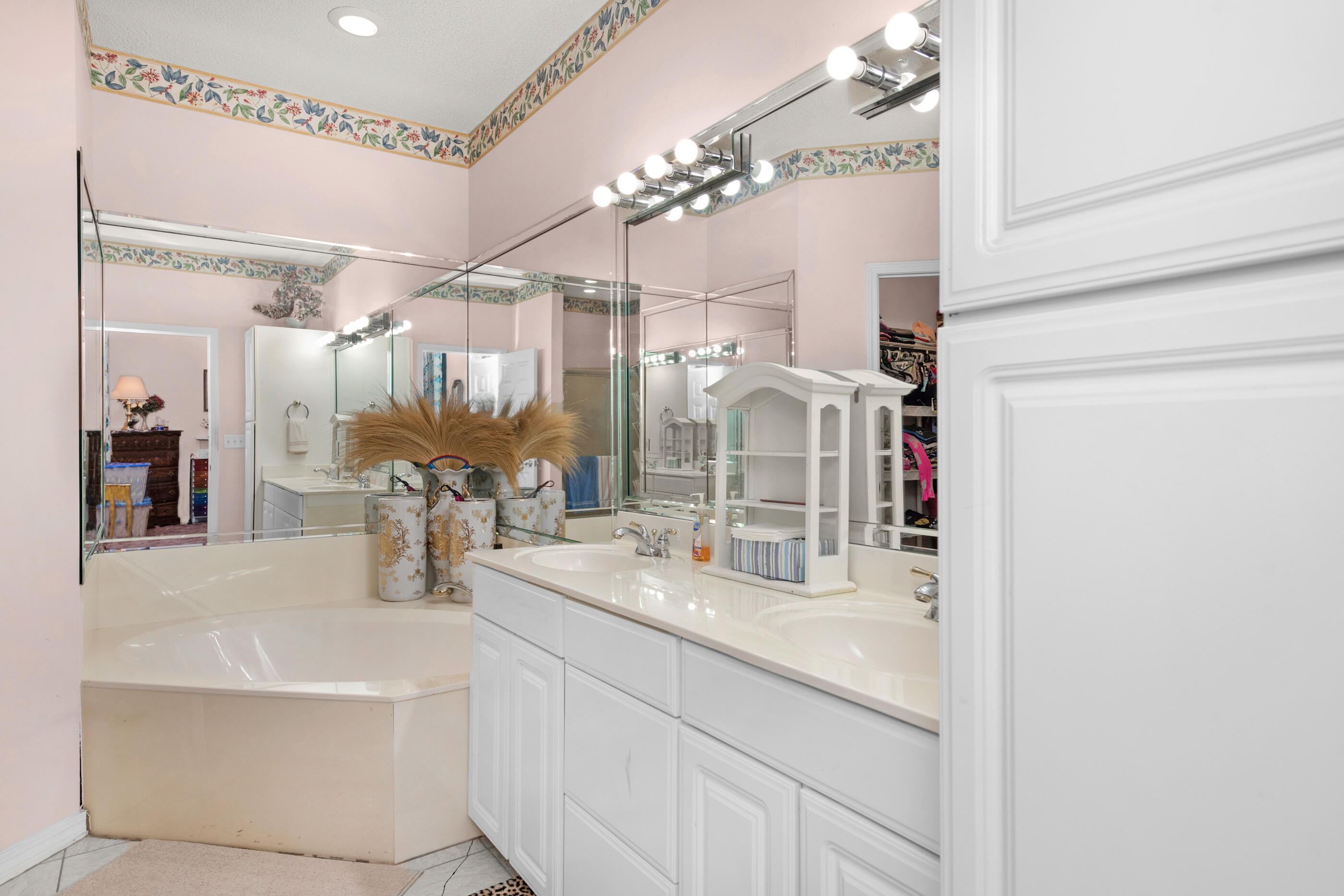 EDGEWOOD ACRES - Residential