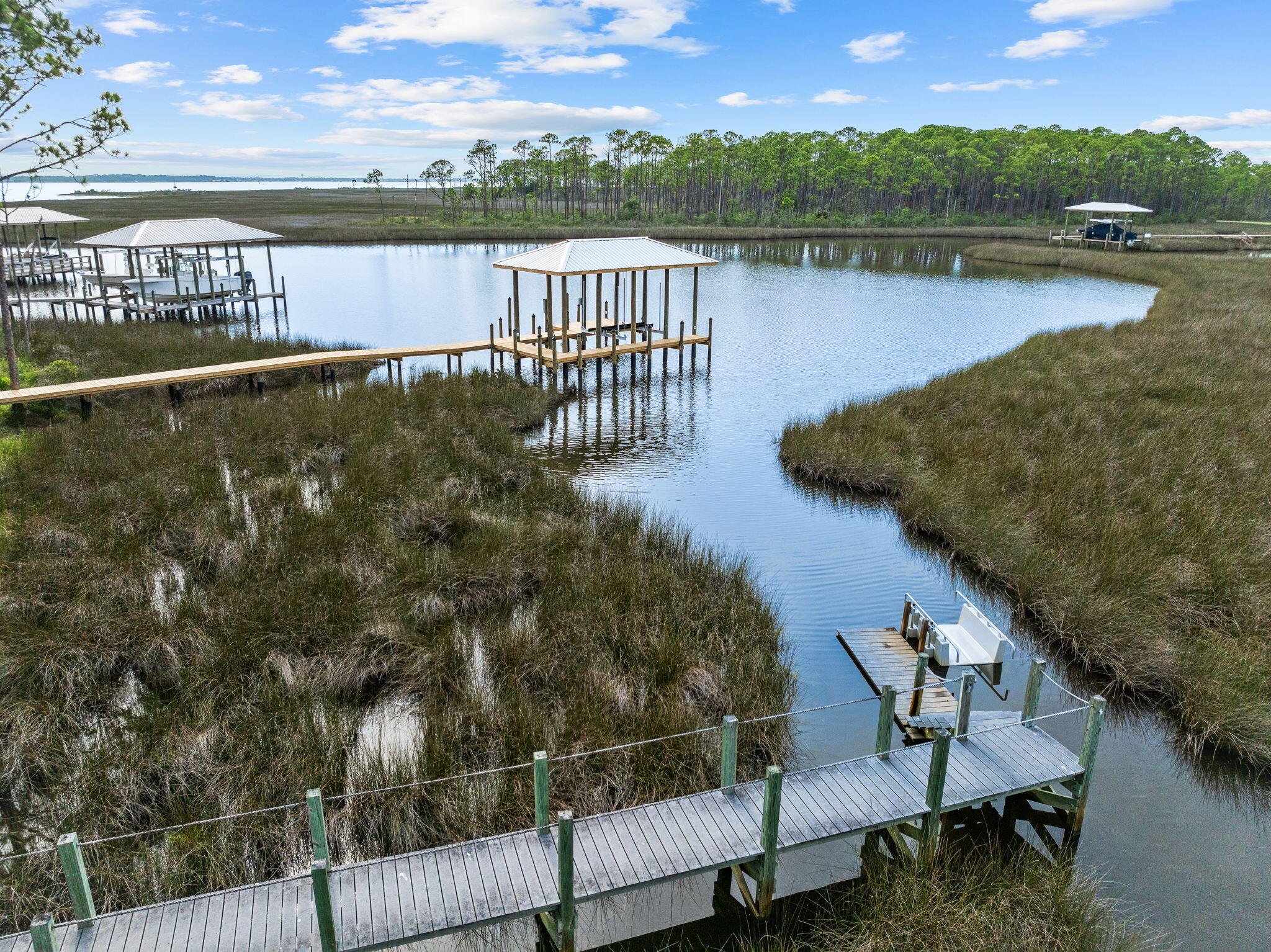 CESSNA LANDING - Residential