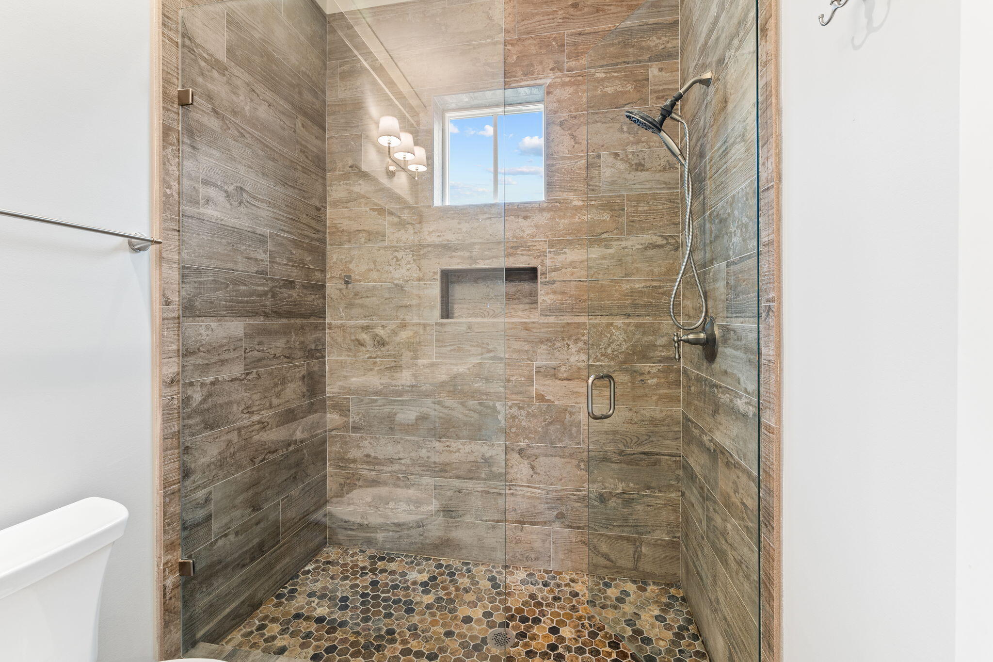 CESSNA LANDING - Residential