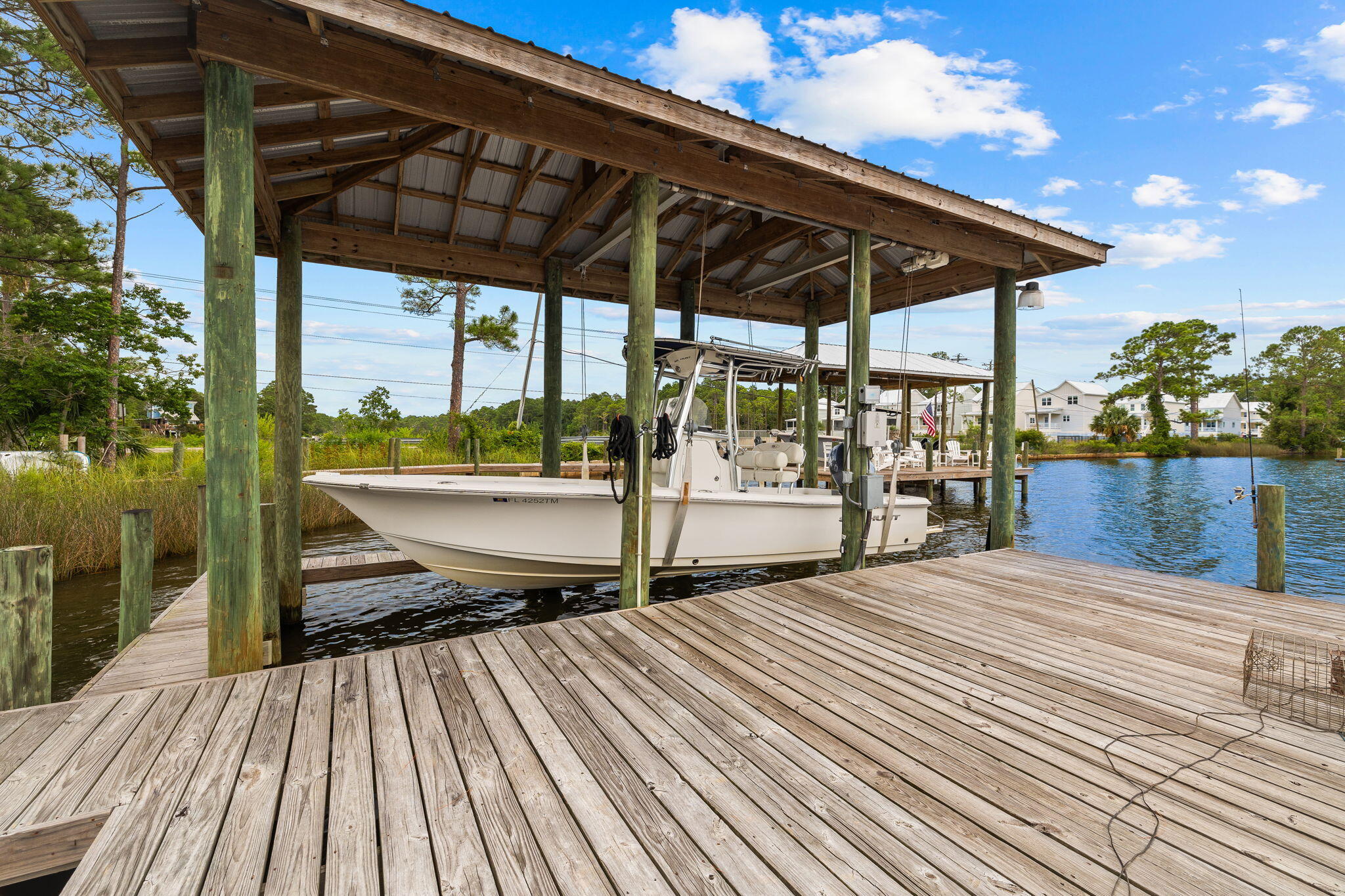 CESSNA LANDING - Residential