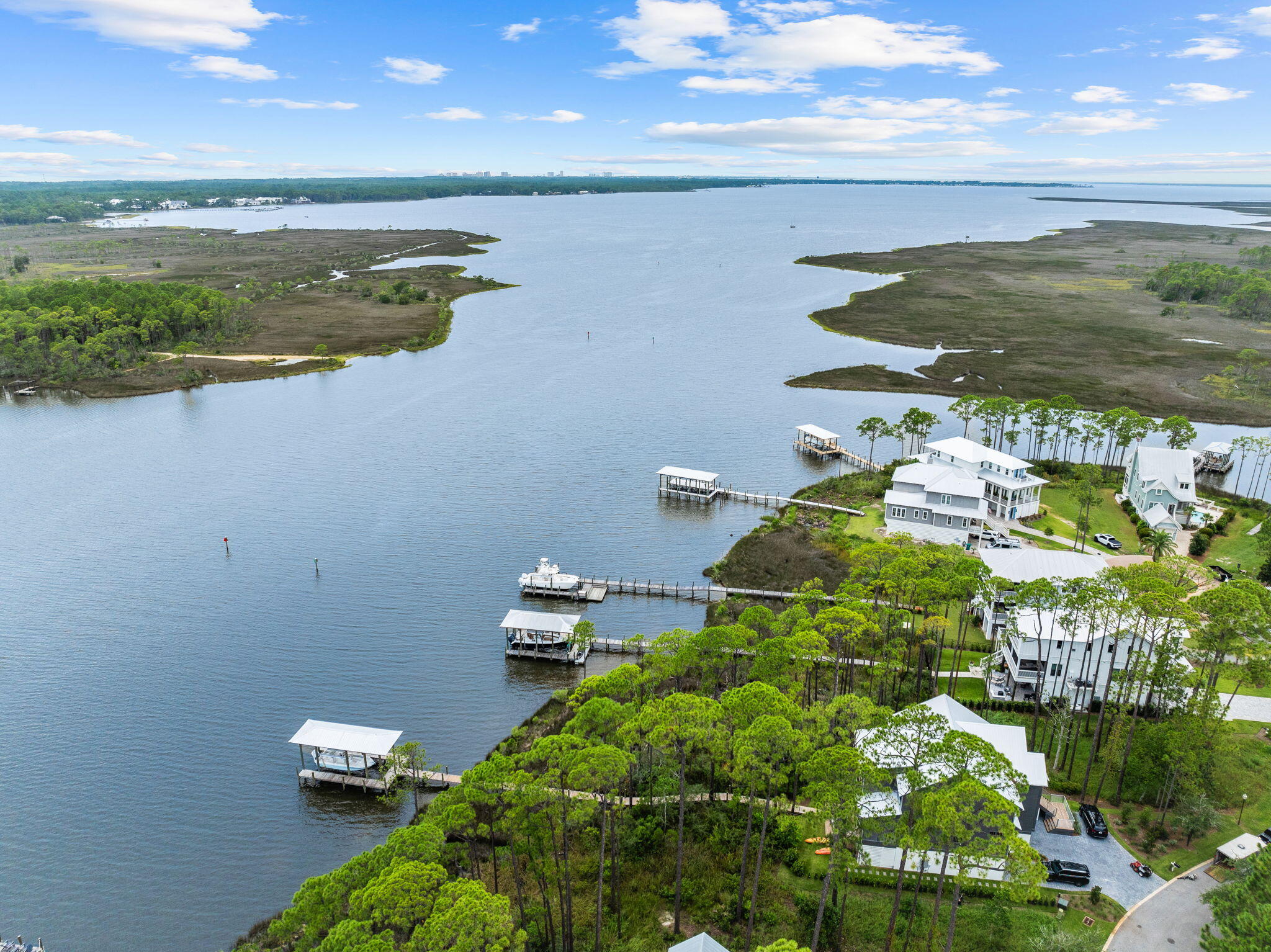 CESSNA LANDING - Residential