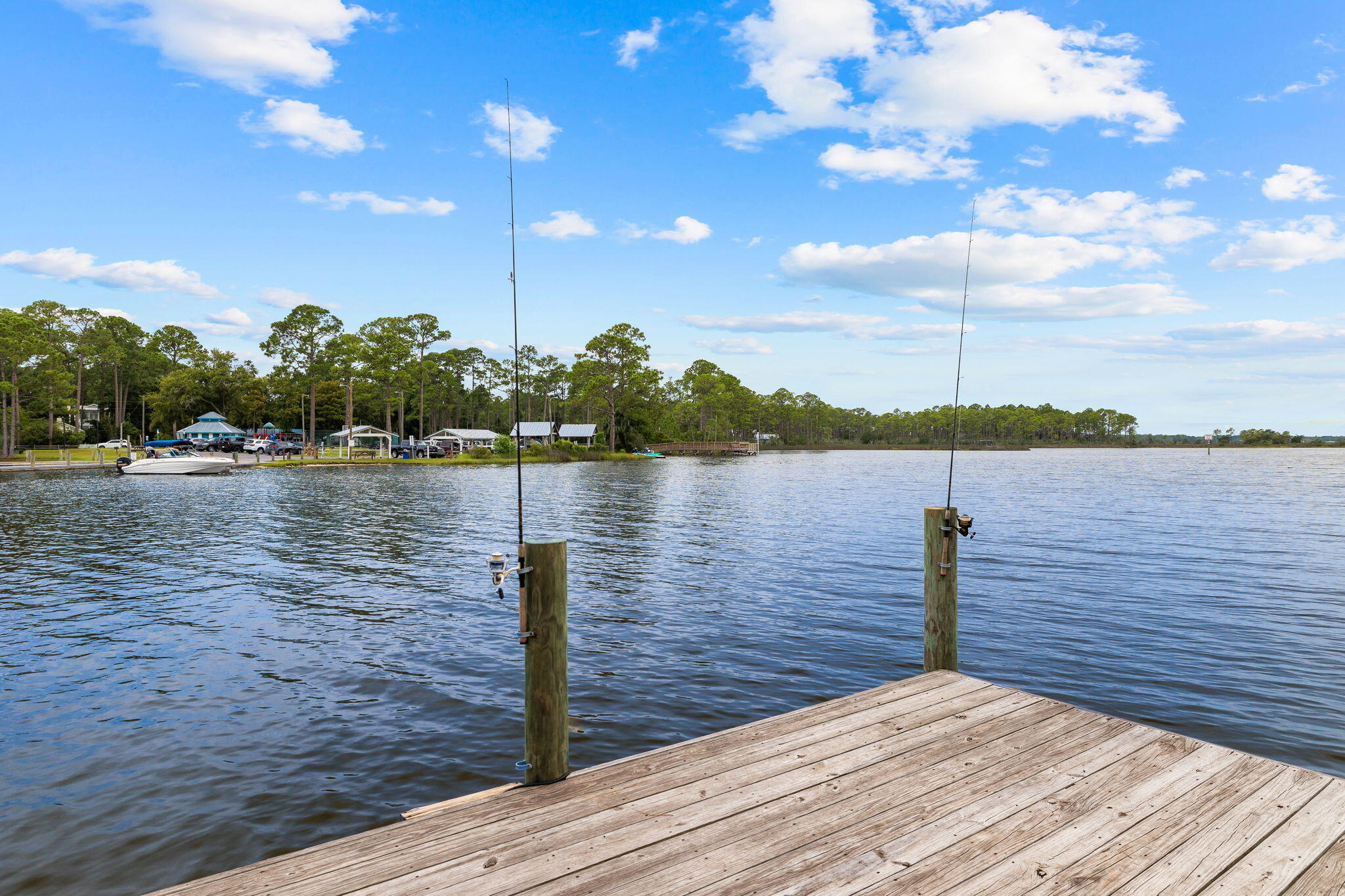 CESSNA LANDING - Residential