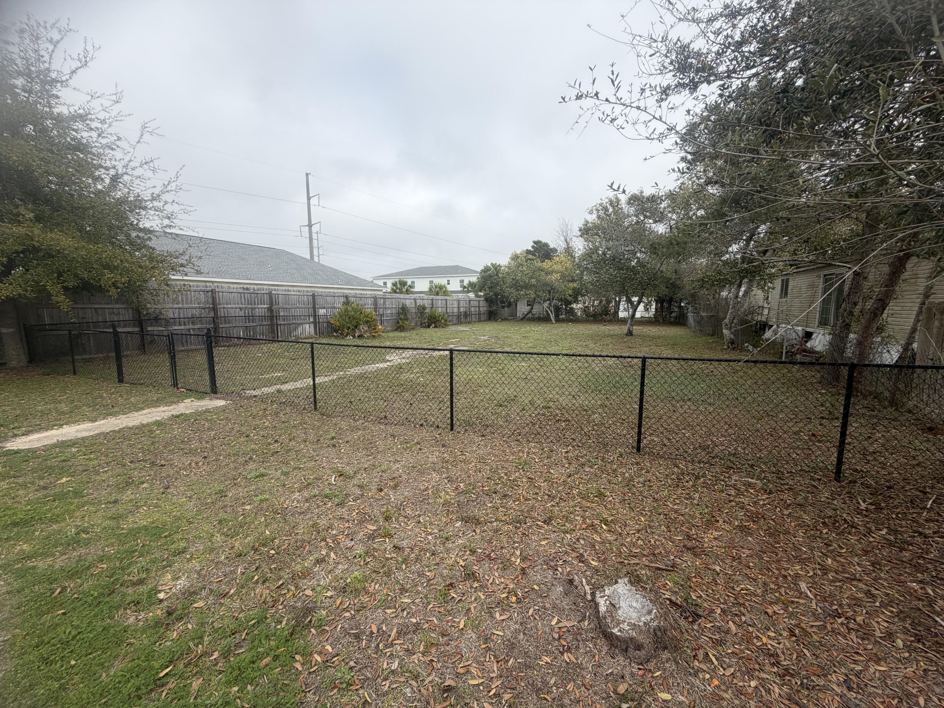 MIRAMAR HEIGHTS - Land