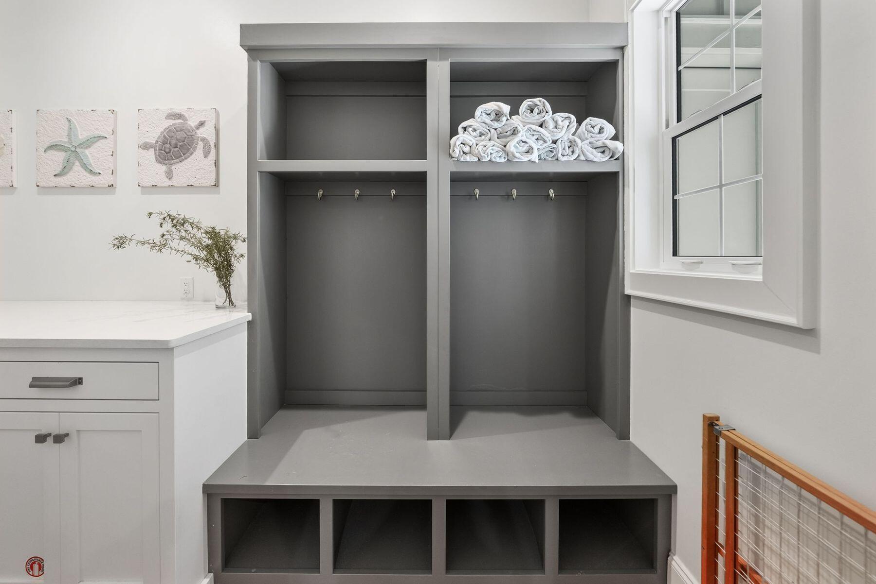 GULF LAKE BEACHES ESTATES - Residential