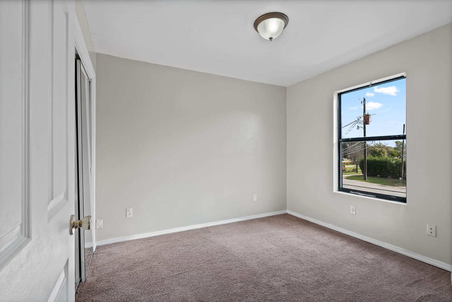 COUNTRY CLUB VILLAS - Residential