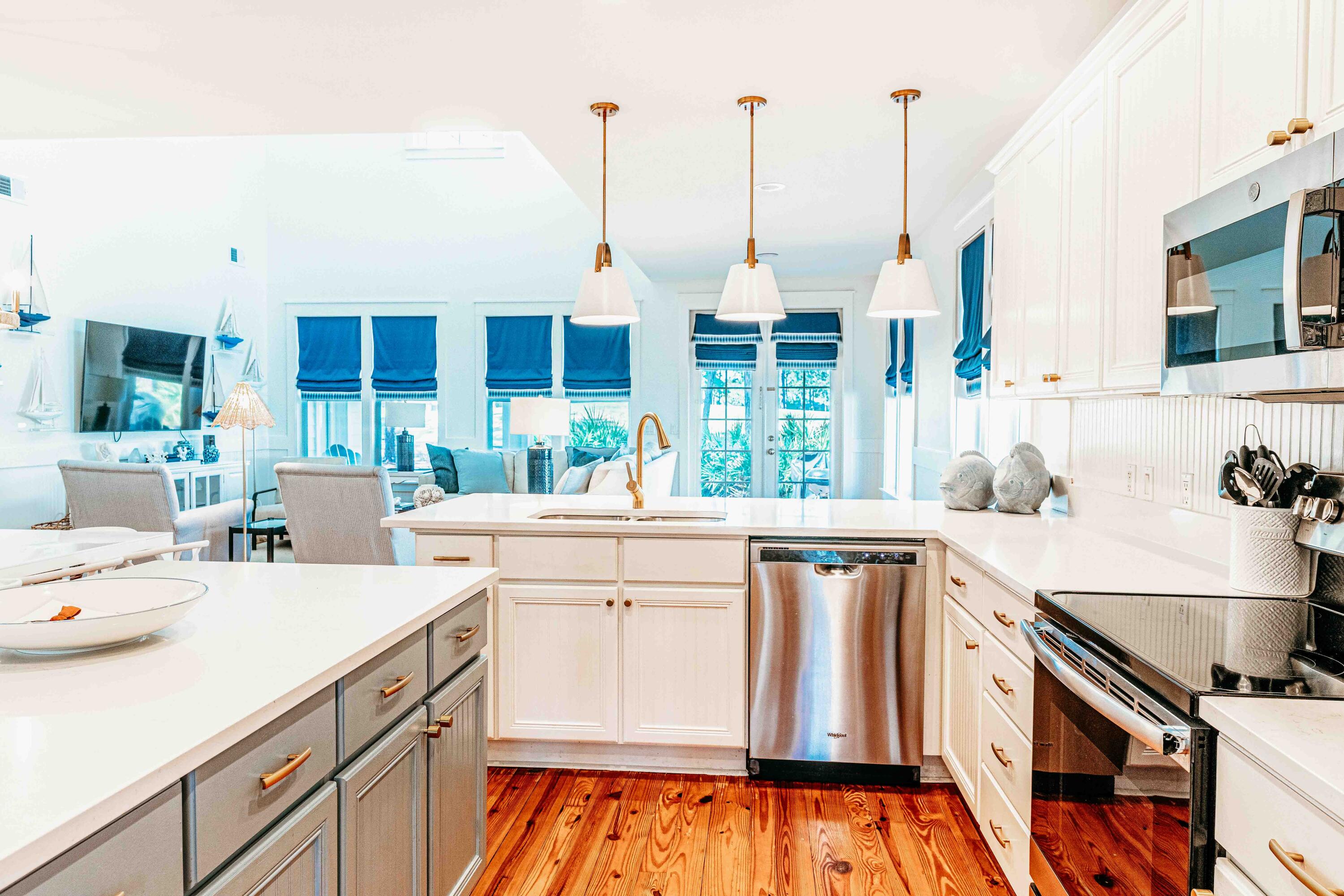 LAUREL GROVE - Residential