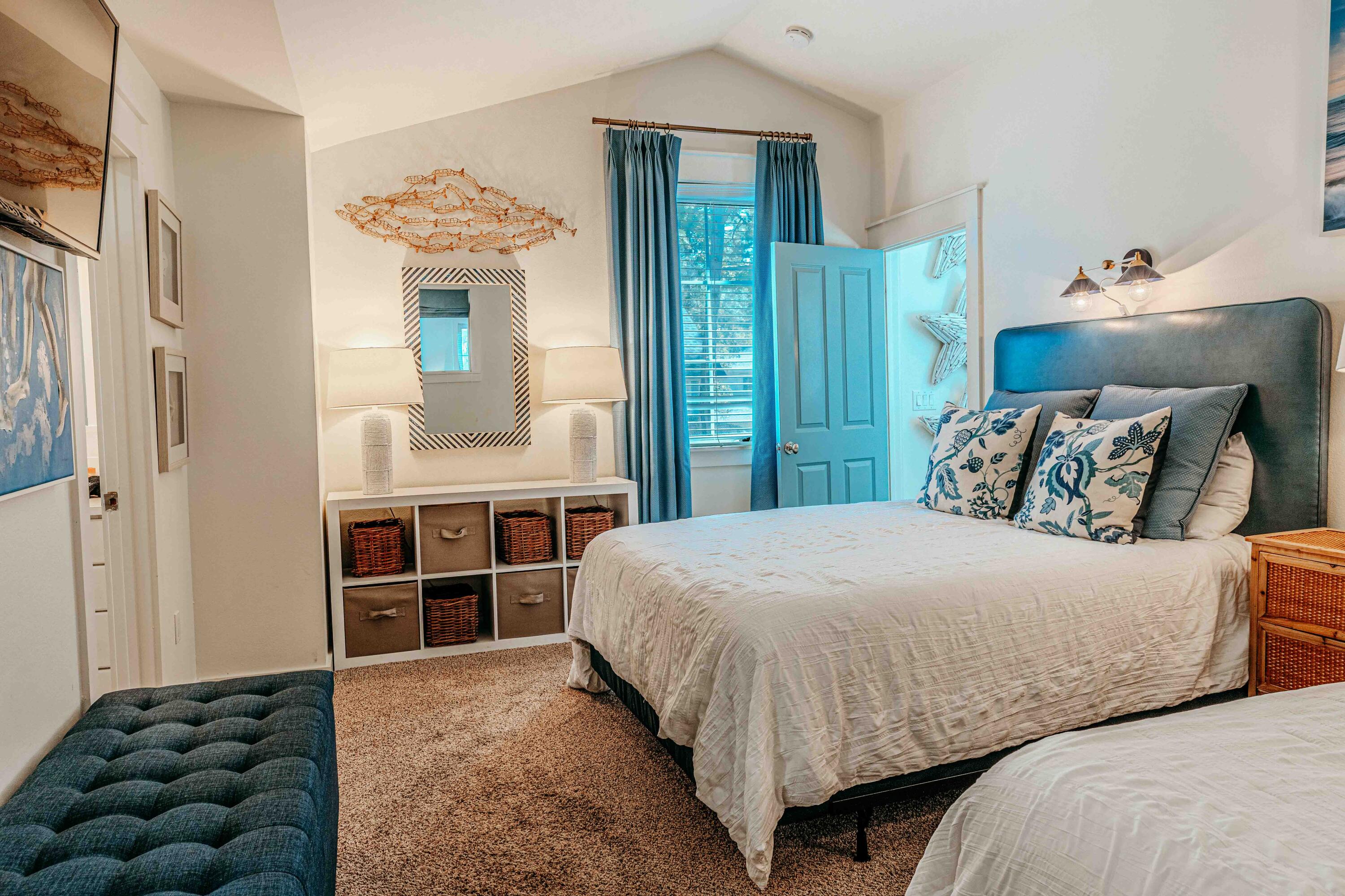 LAUREL GROVE - Residential