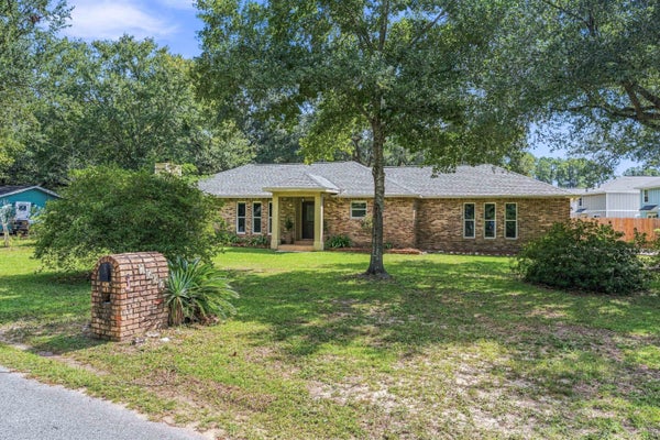 7555 ALLIE GRIMES RD, NAVARRE, FL 32566 - Image c2699e2685c94d931db41b036ea5f4cc/790627097