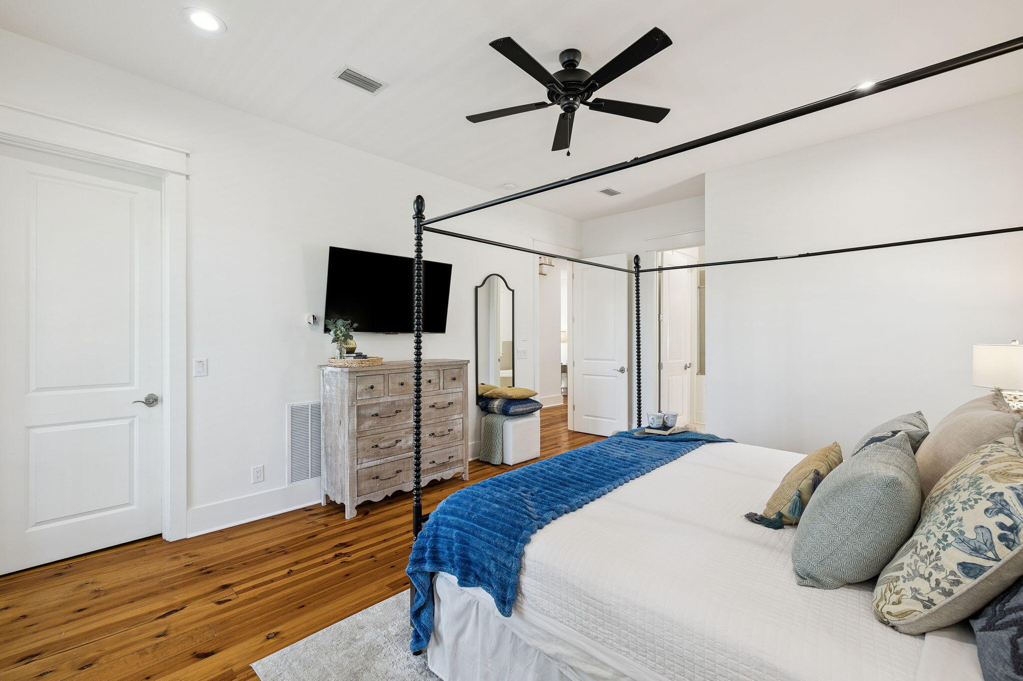 NATUREWALK AT SEAGROVE - Residential