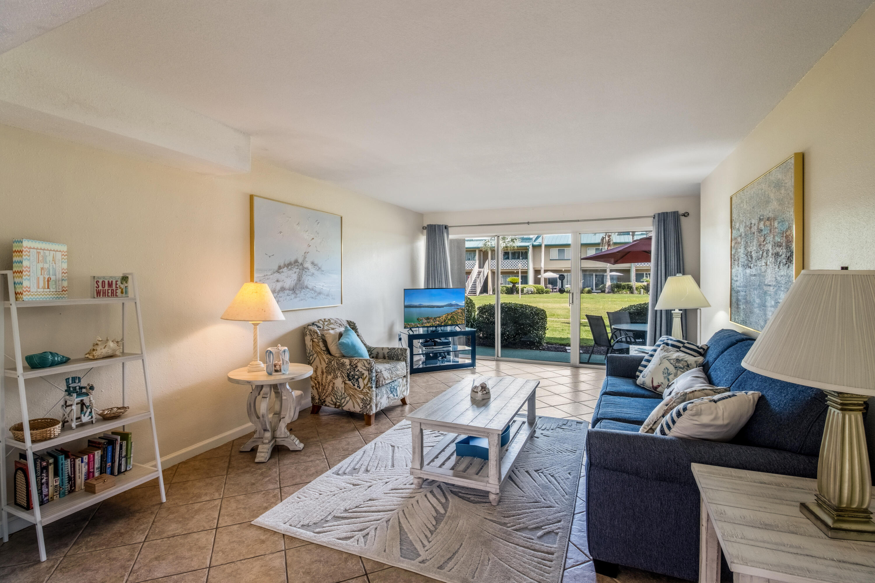 SEASPRAY CONDO - Residential