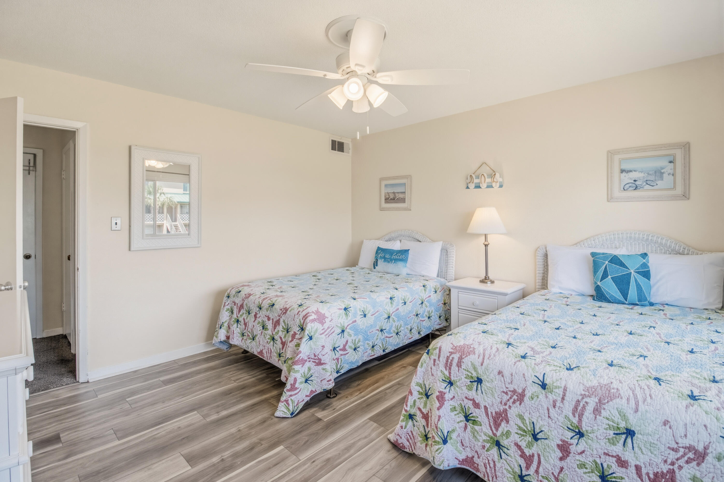 SEASPRAY CONDO - Residential