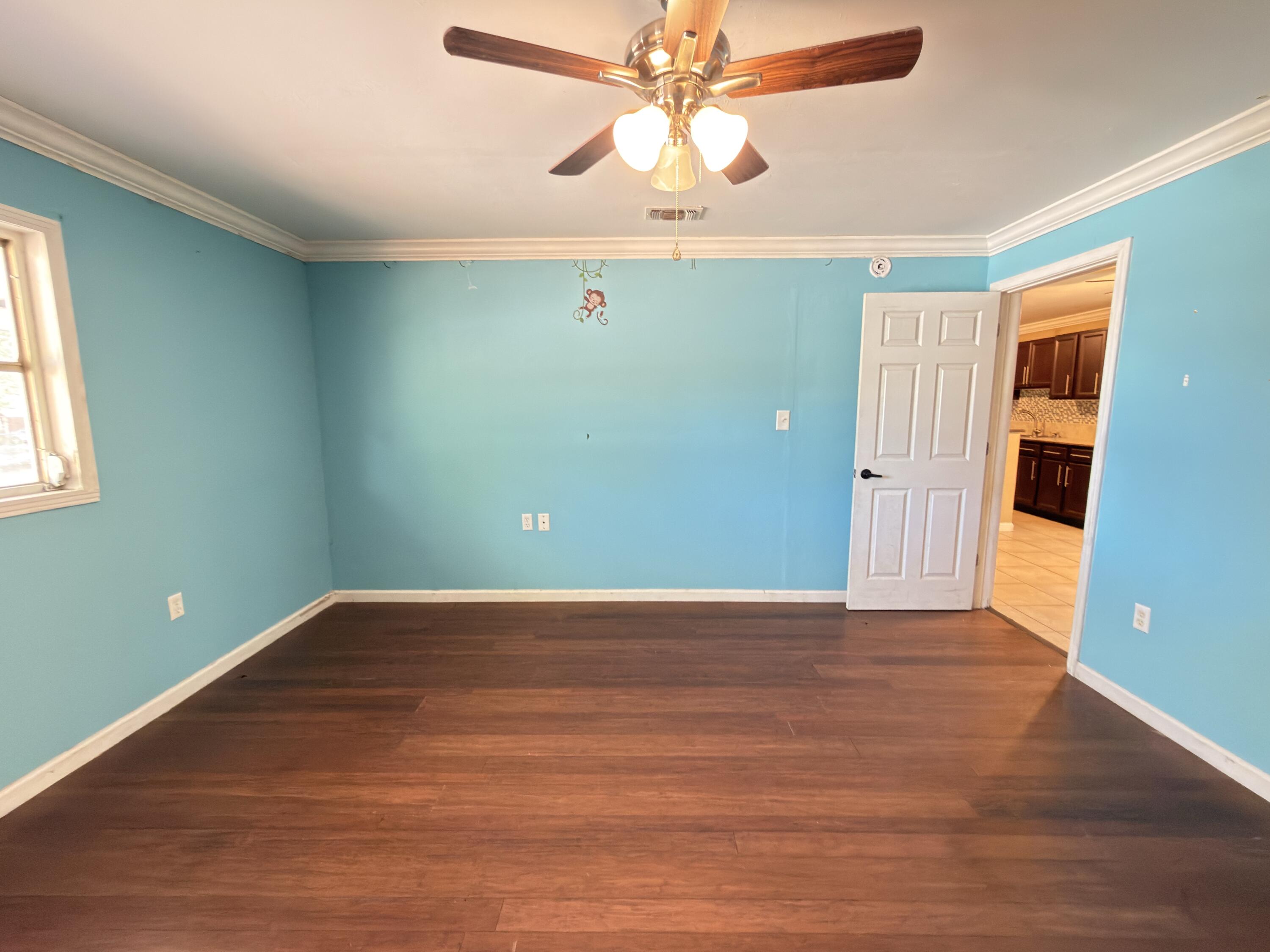 CRESTVIEW - Residential