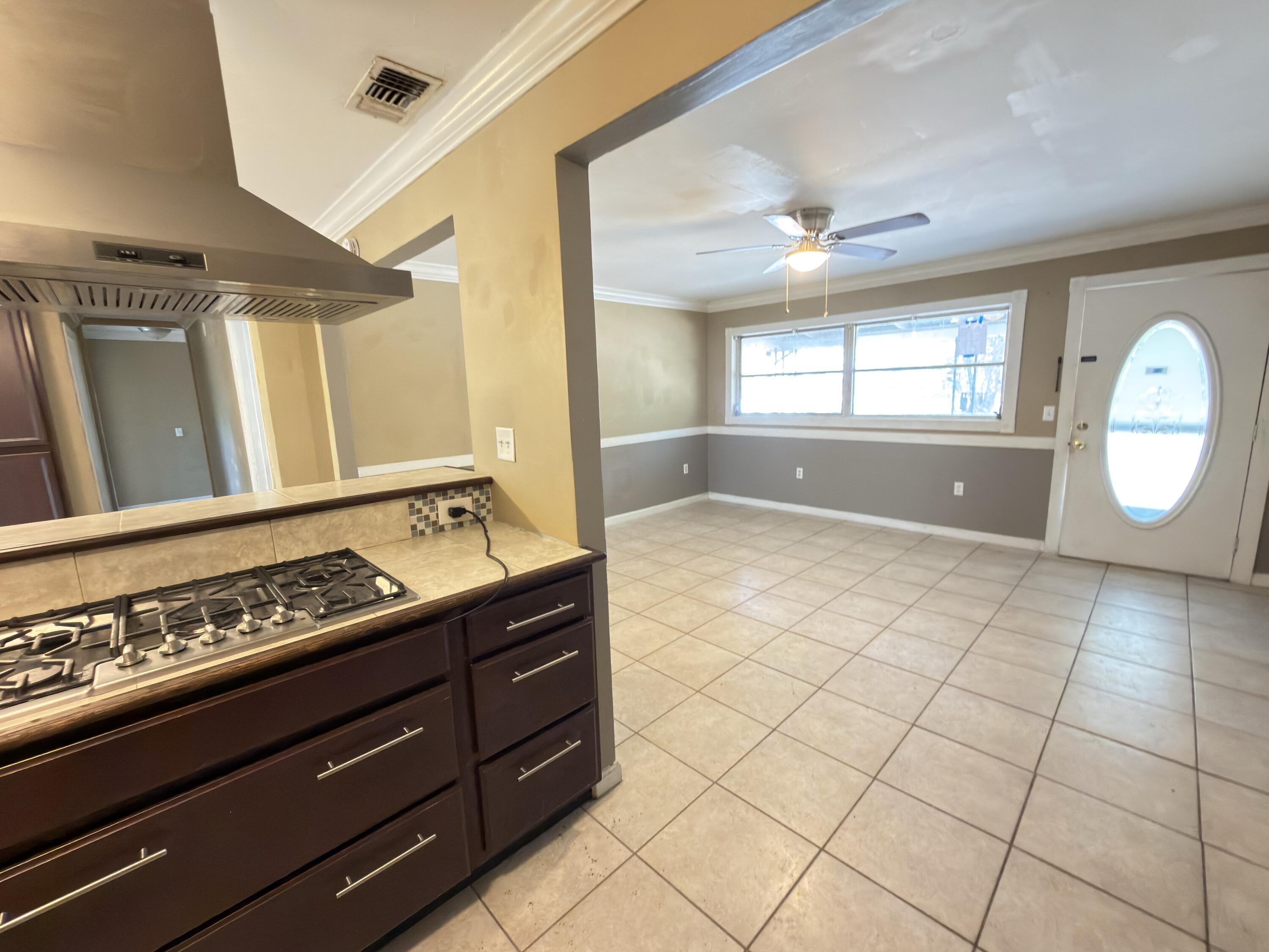 CRESTVIEW - Residential