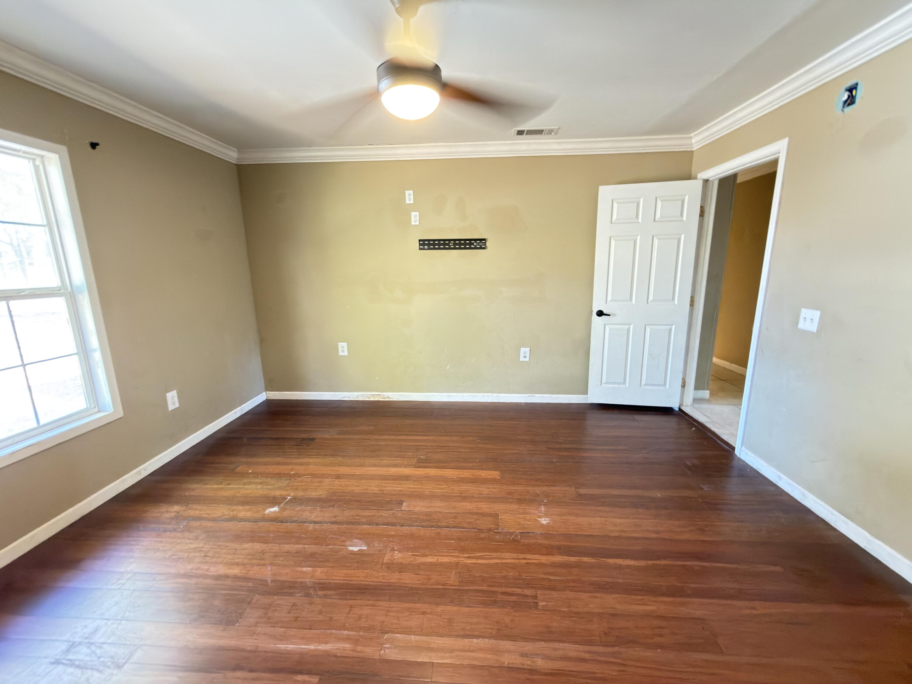 CRESTVIEW - Residential