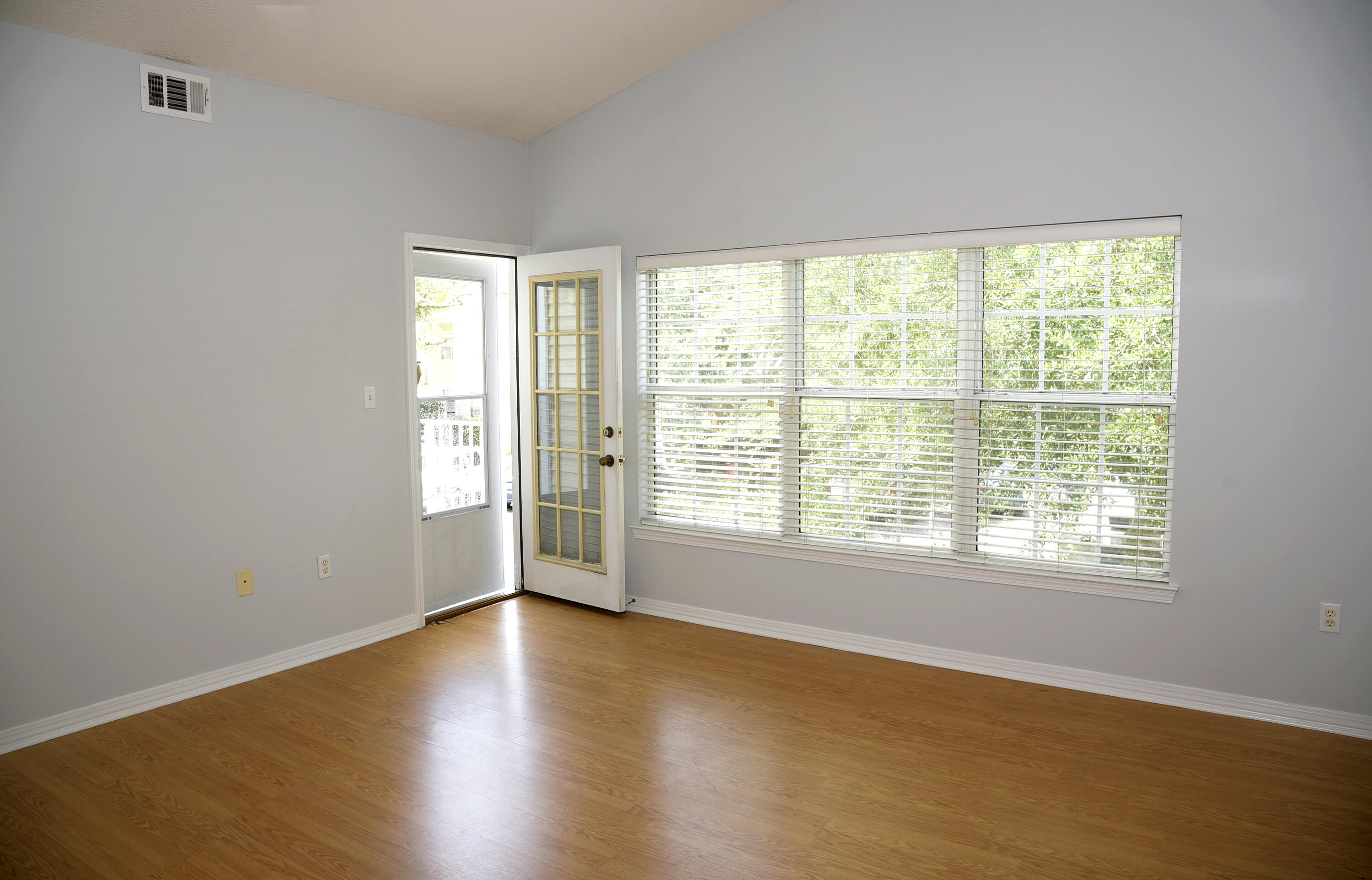 THE OAKS AT NICEVILLE - Residential