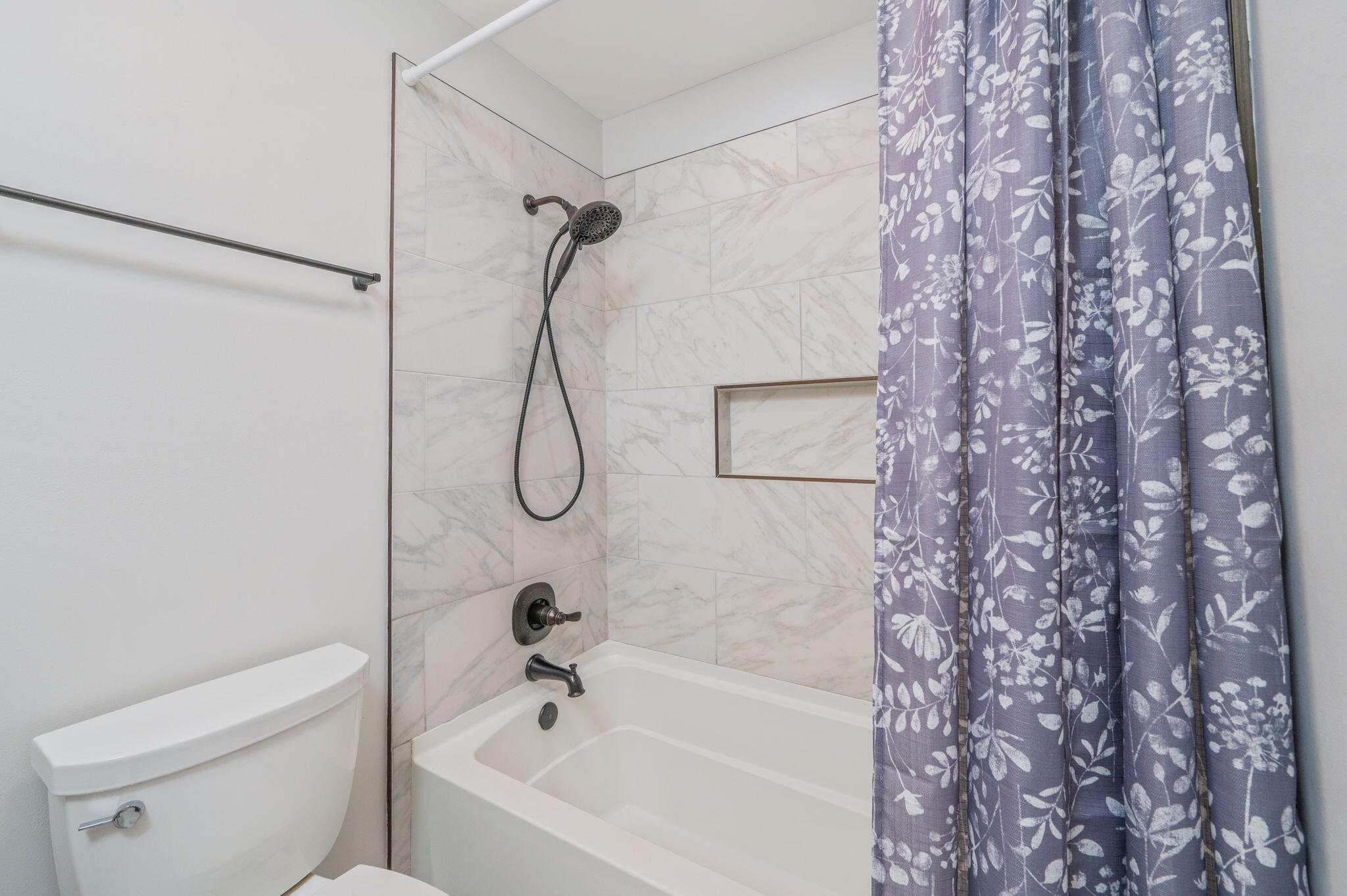 BAL ALEX ESTATES - Residential