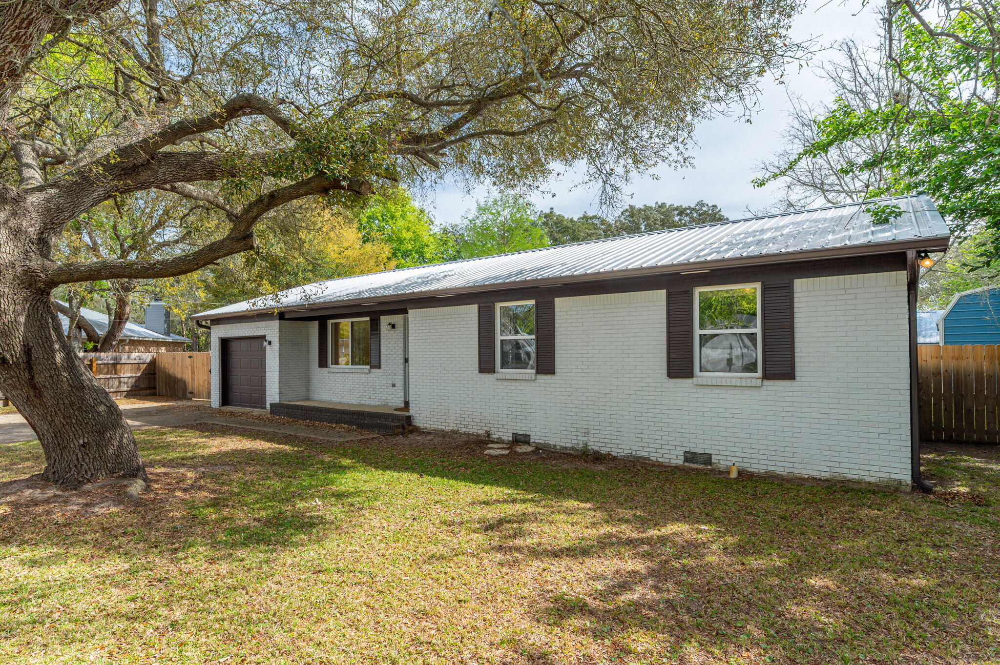 BAL ALEX ESTATES - Residential