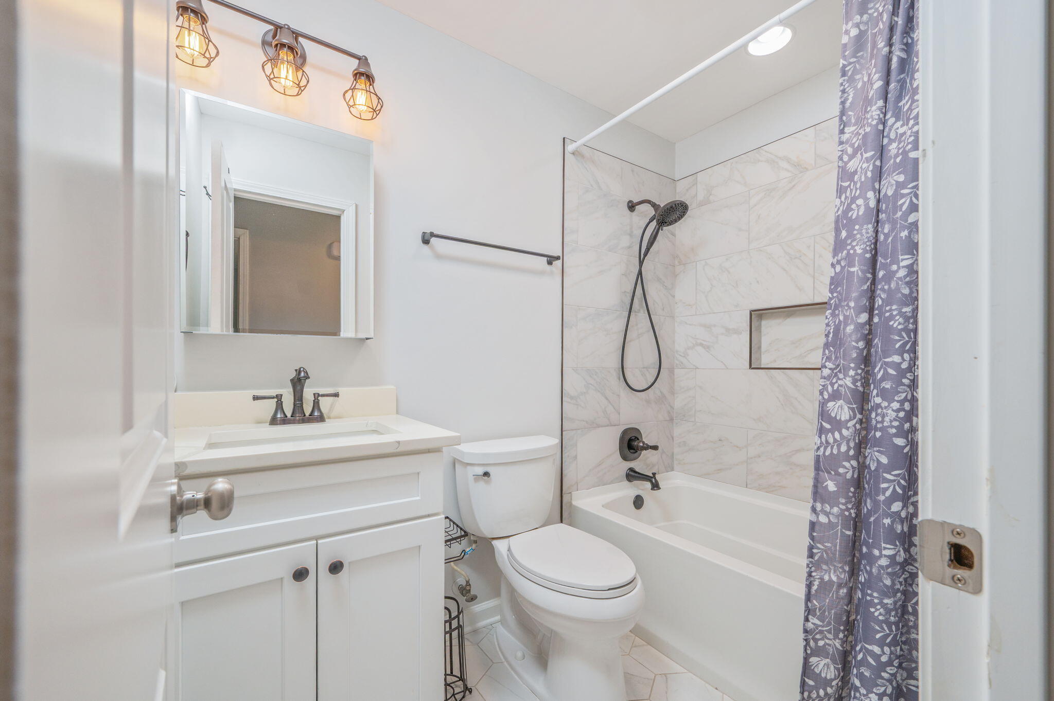 BAL ALEX ESTATES - Residential