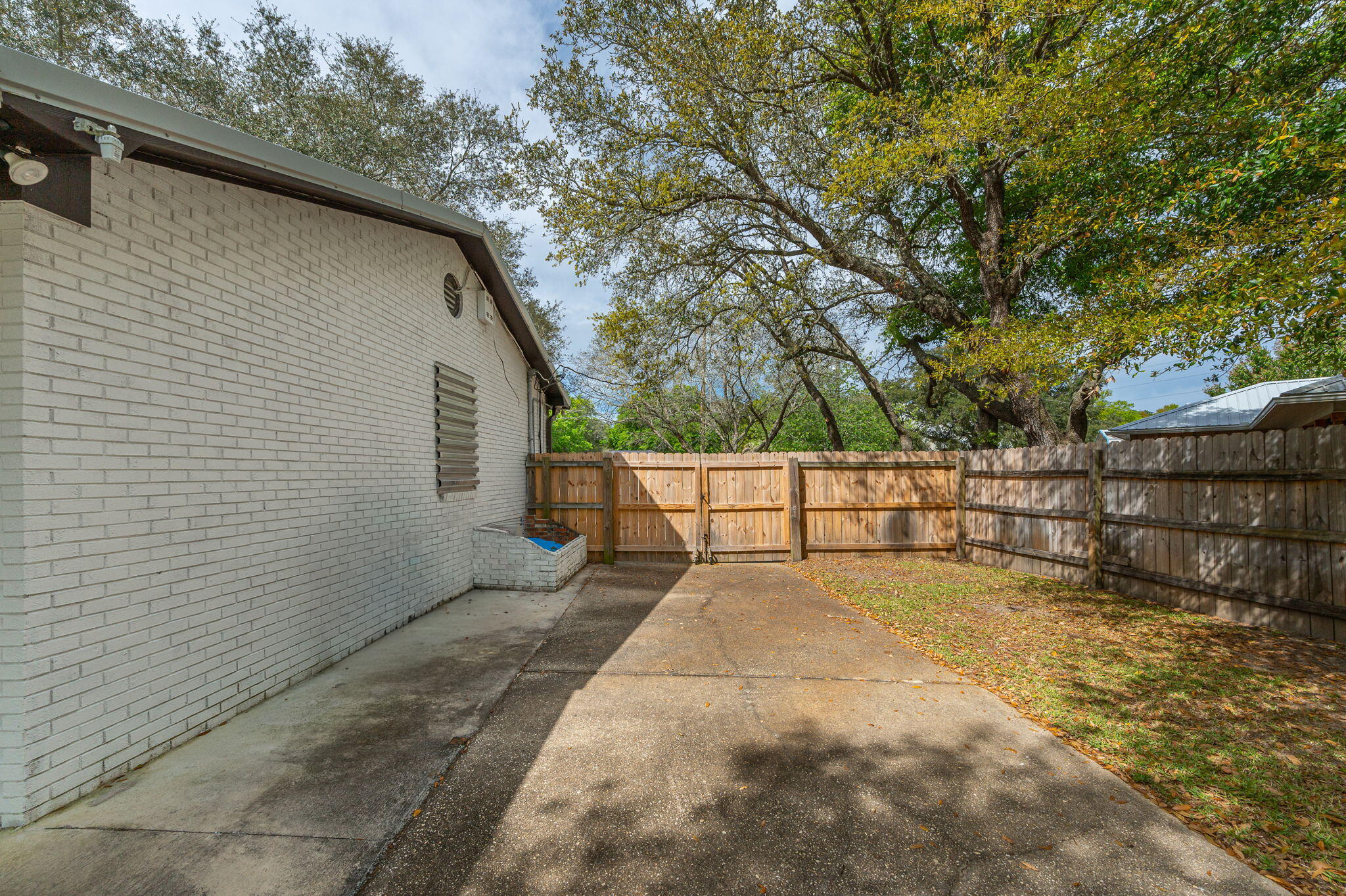 BAL ALEX ESTATES - Residential