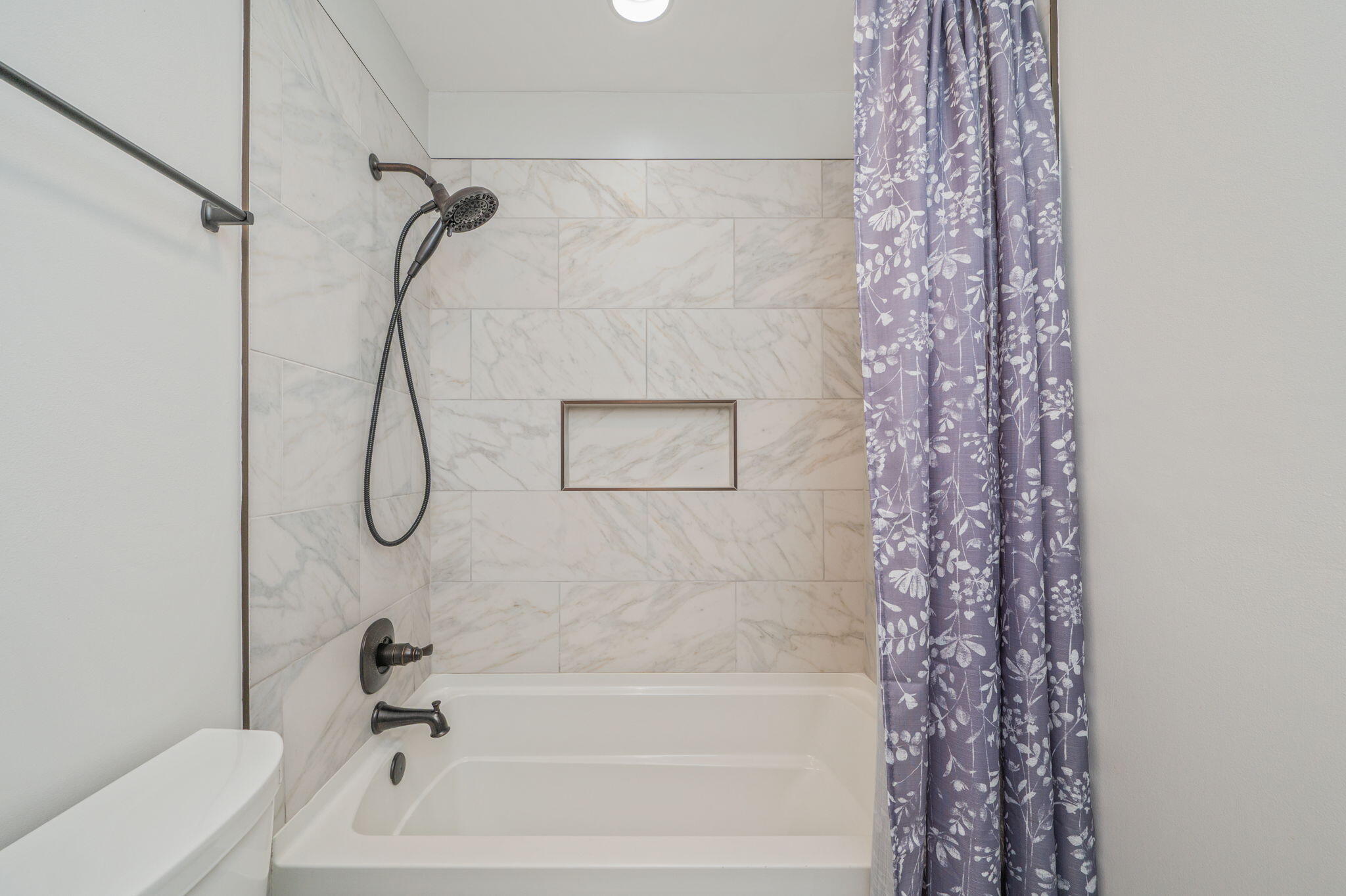 BAL ALEX ESTATES - Residential