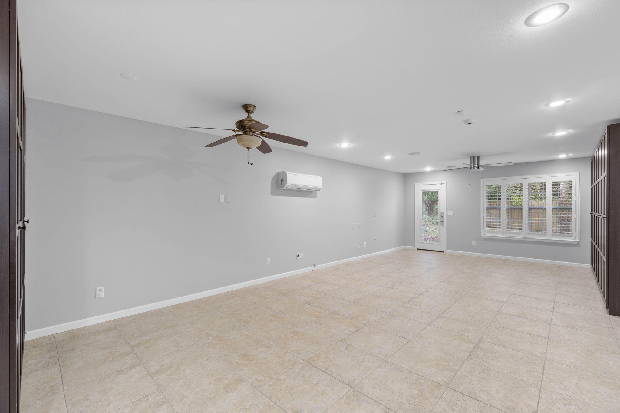 WYNNEHAVEN BCH EST 1ST ADD - Residential Lease