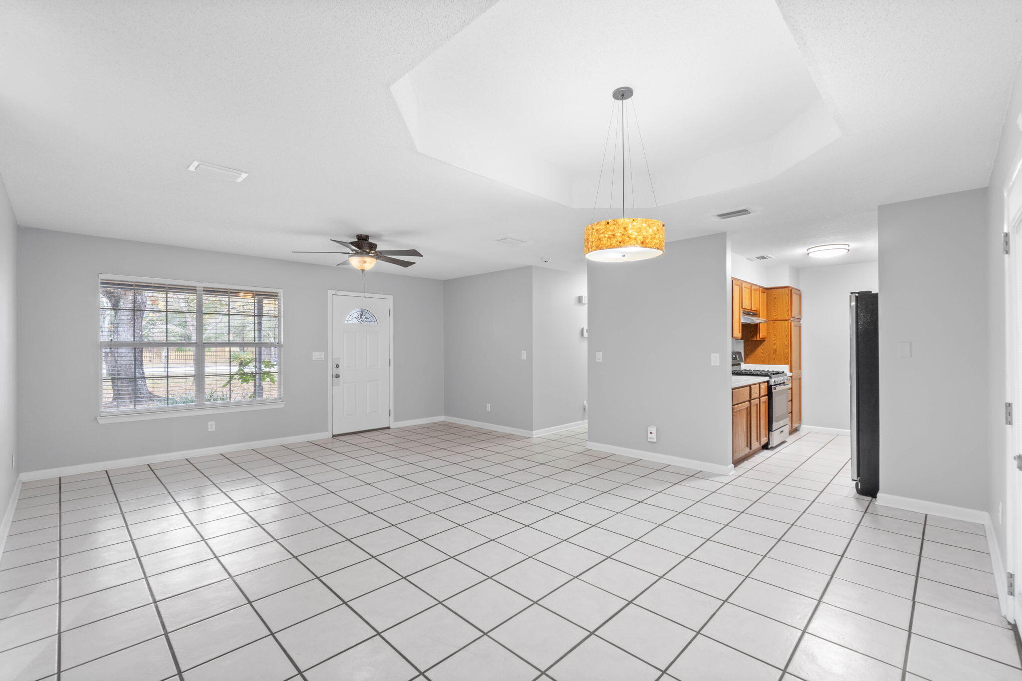 WYNNEHAVEN BCH EST 1ST ADD - Residential Lease