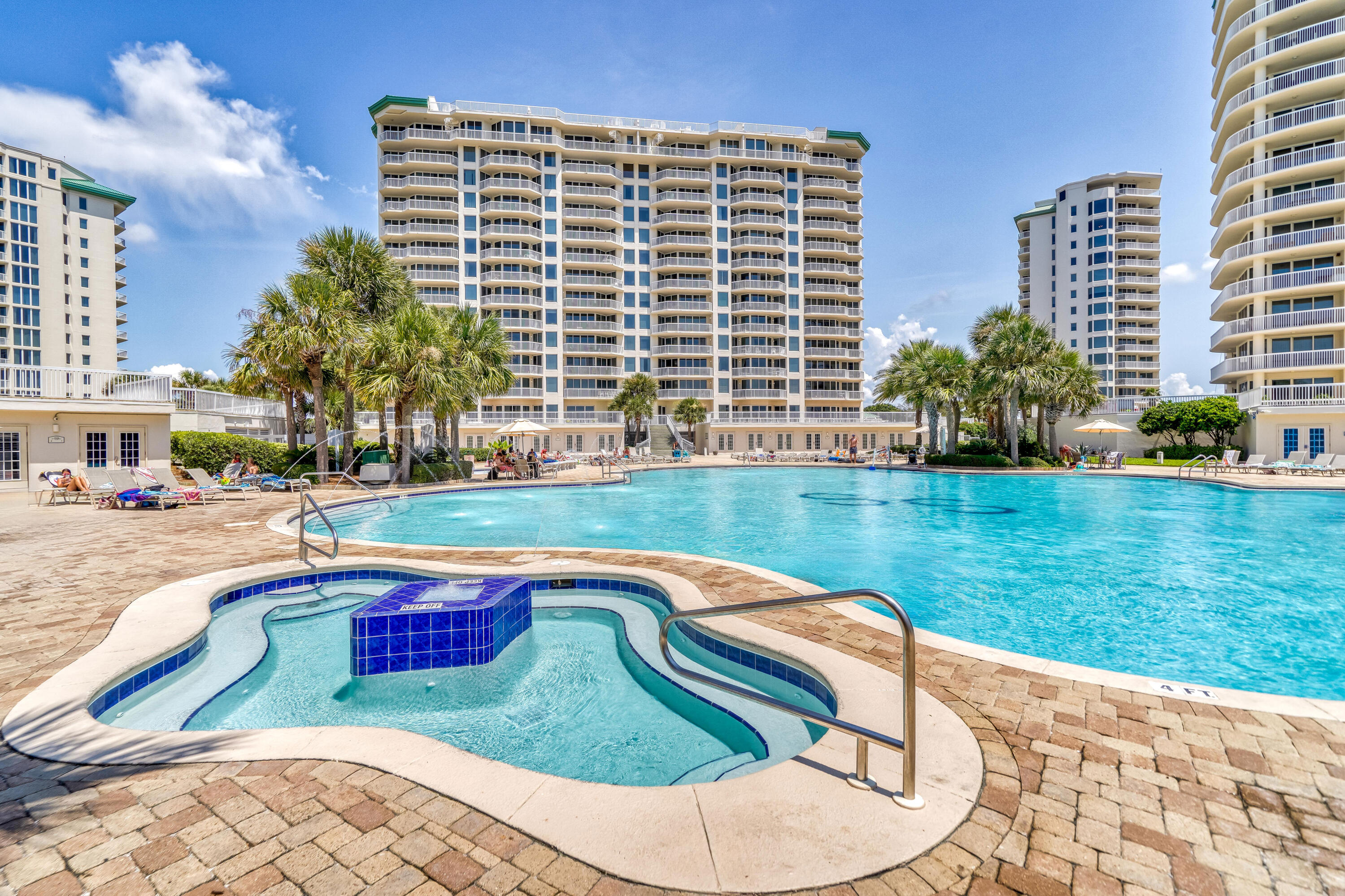 ST. LUCIA AT SILVER SHELLS - Residential