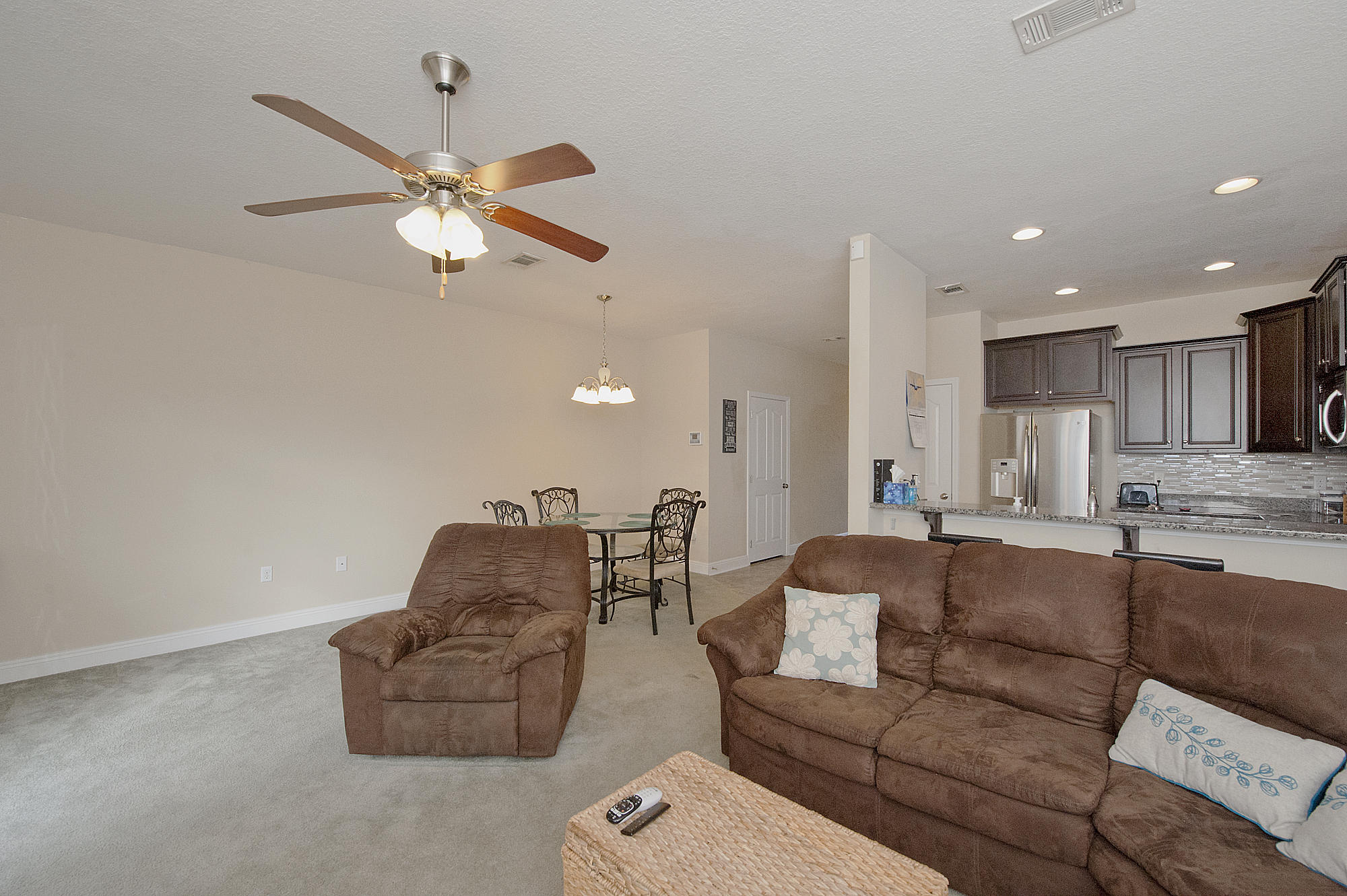 RESERVE POINTE - Residential