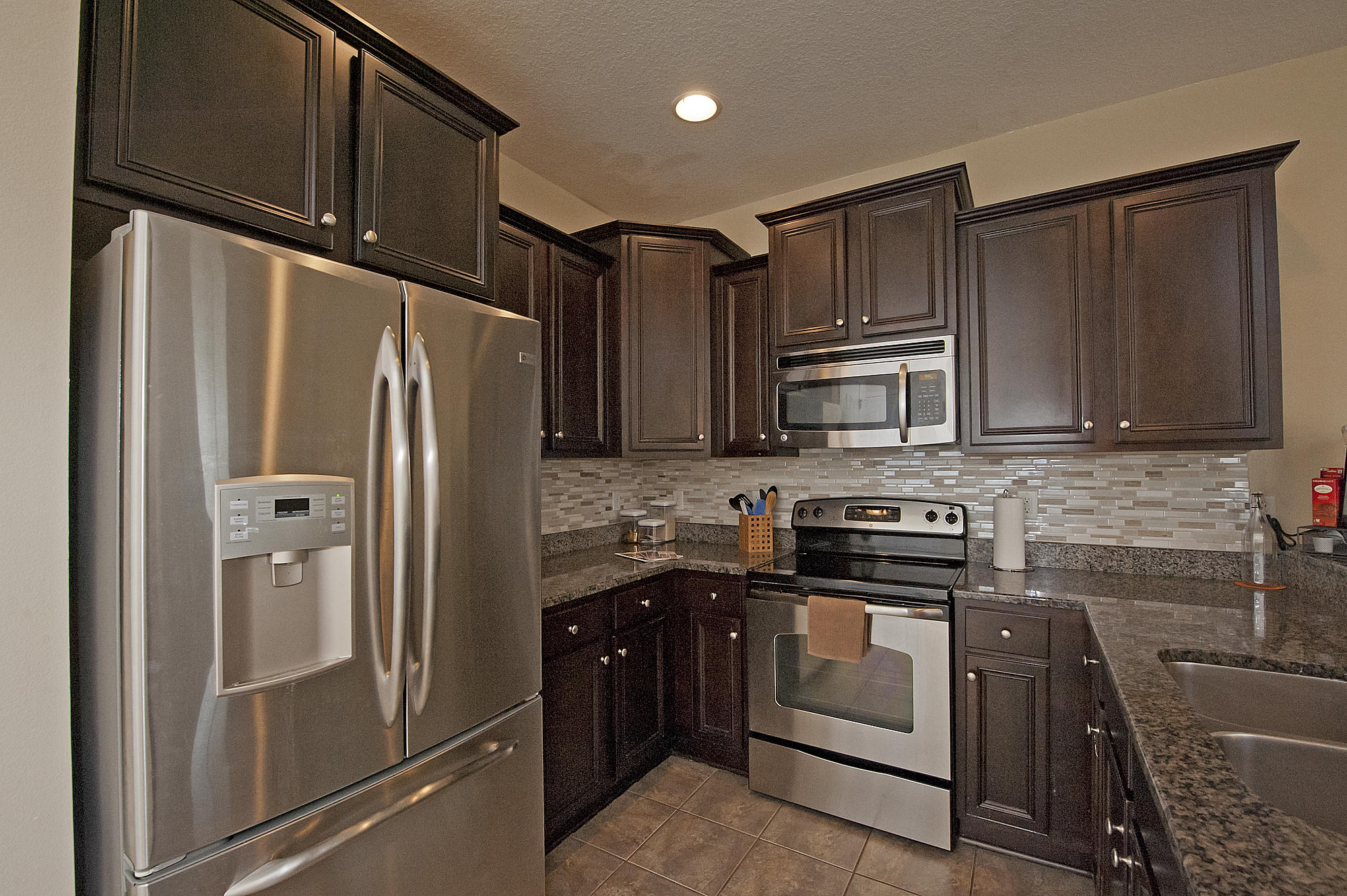 RESERVE POINTE - Residential