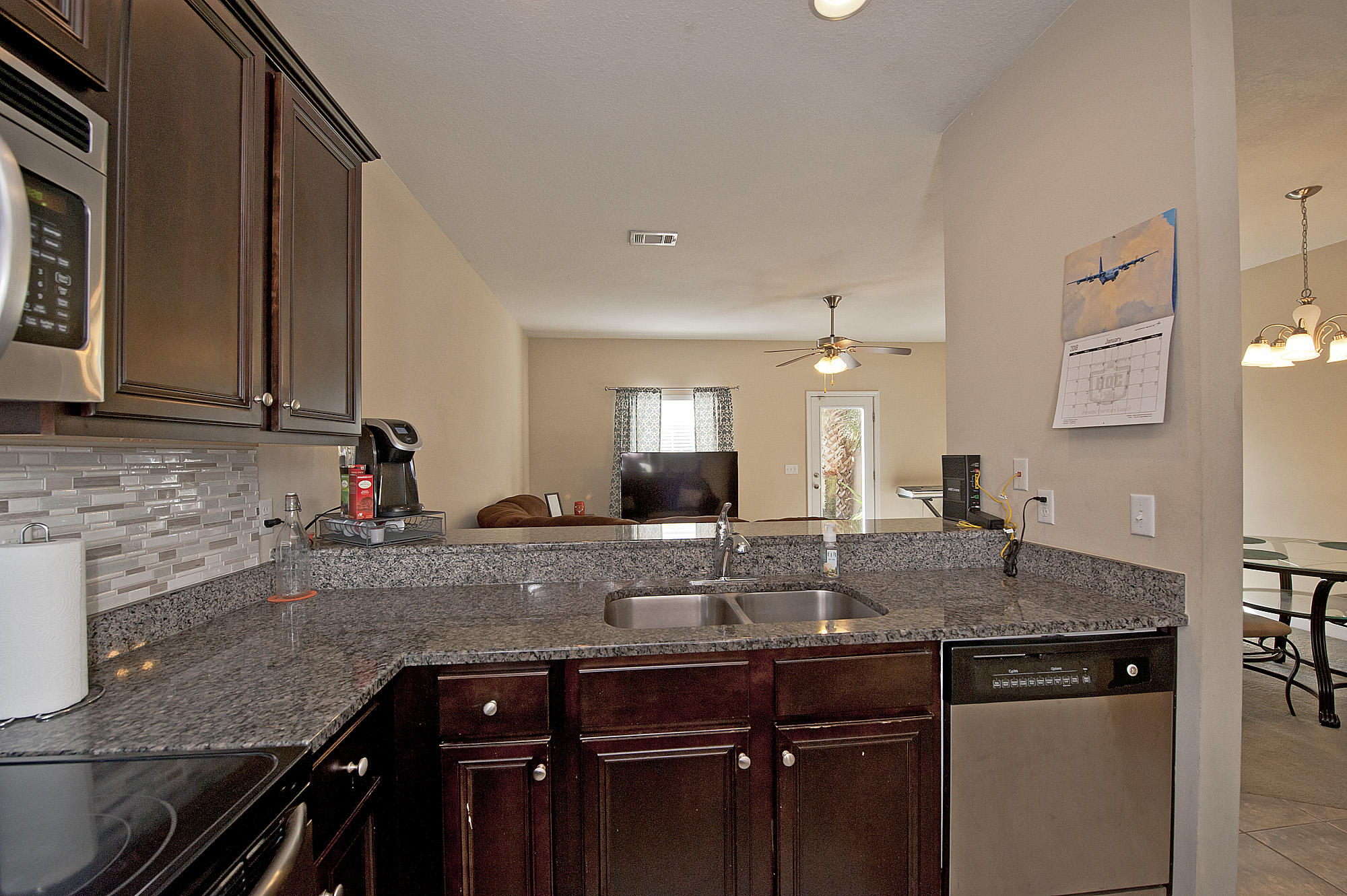 RESERVE POINTE - Residential