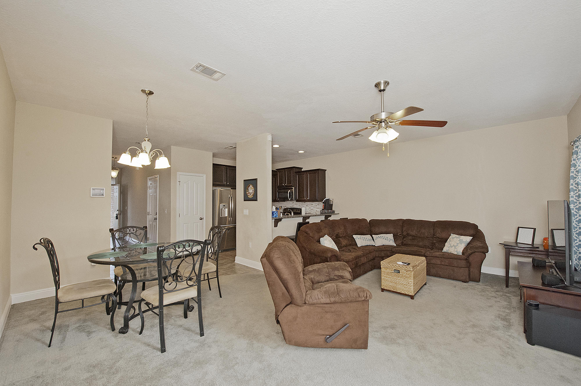 RESERVE POINTE - Residential