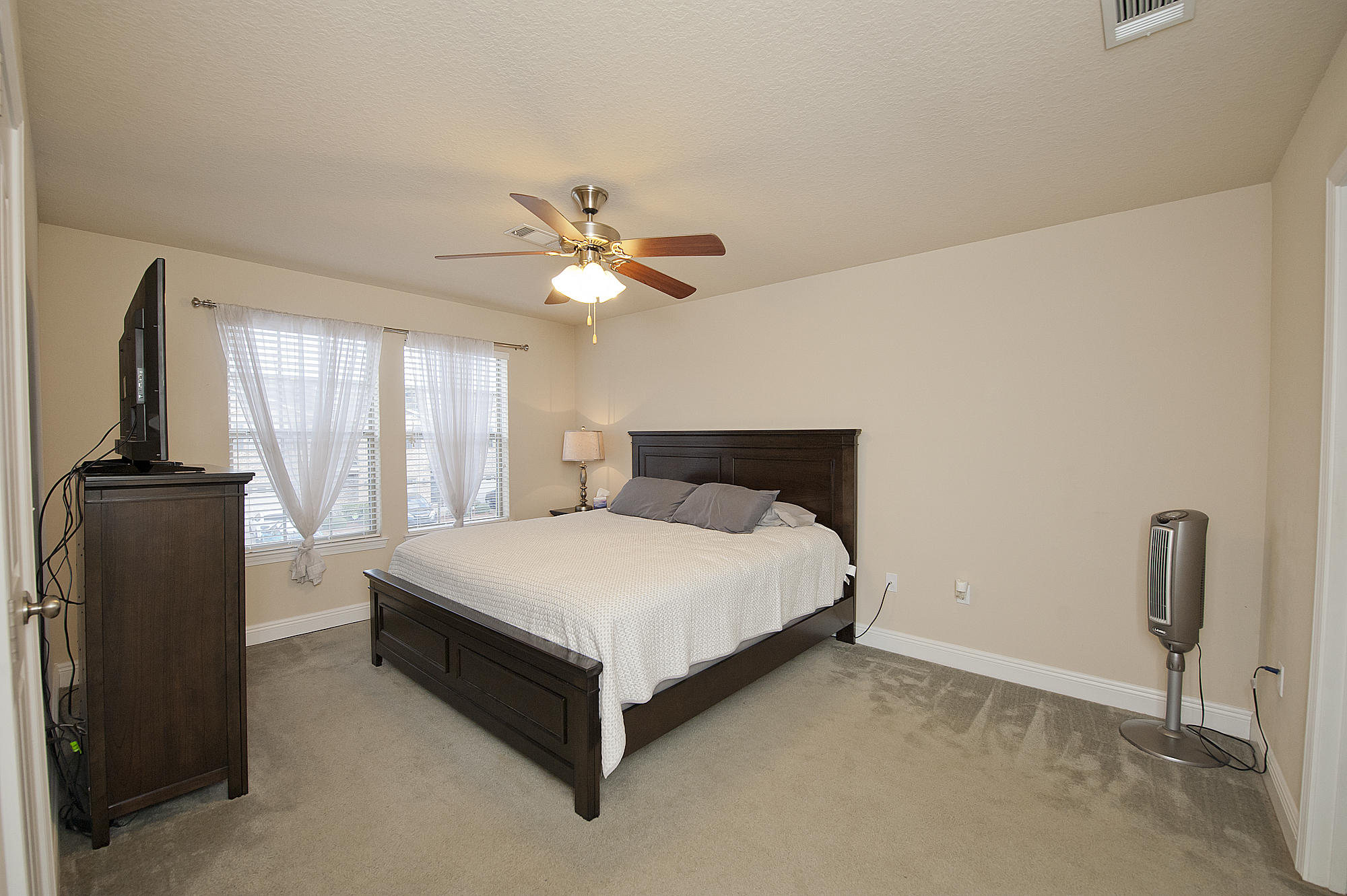 RESERVE POINTE - Residential