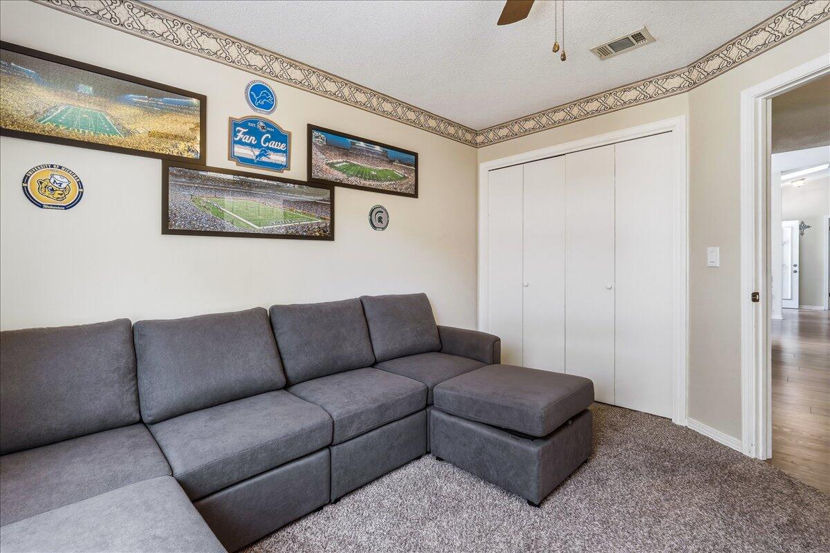 PINE FOREST - Residential