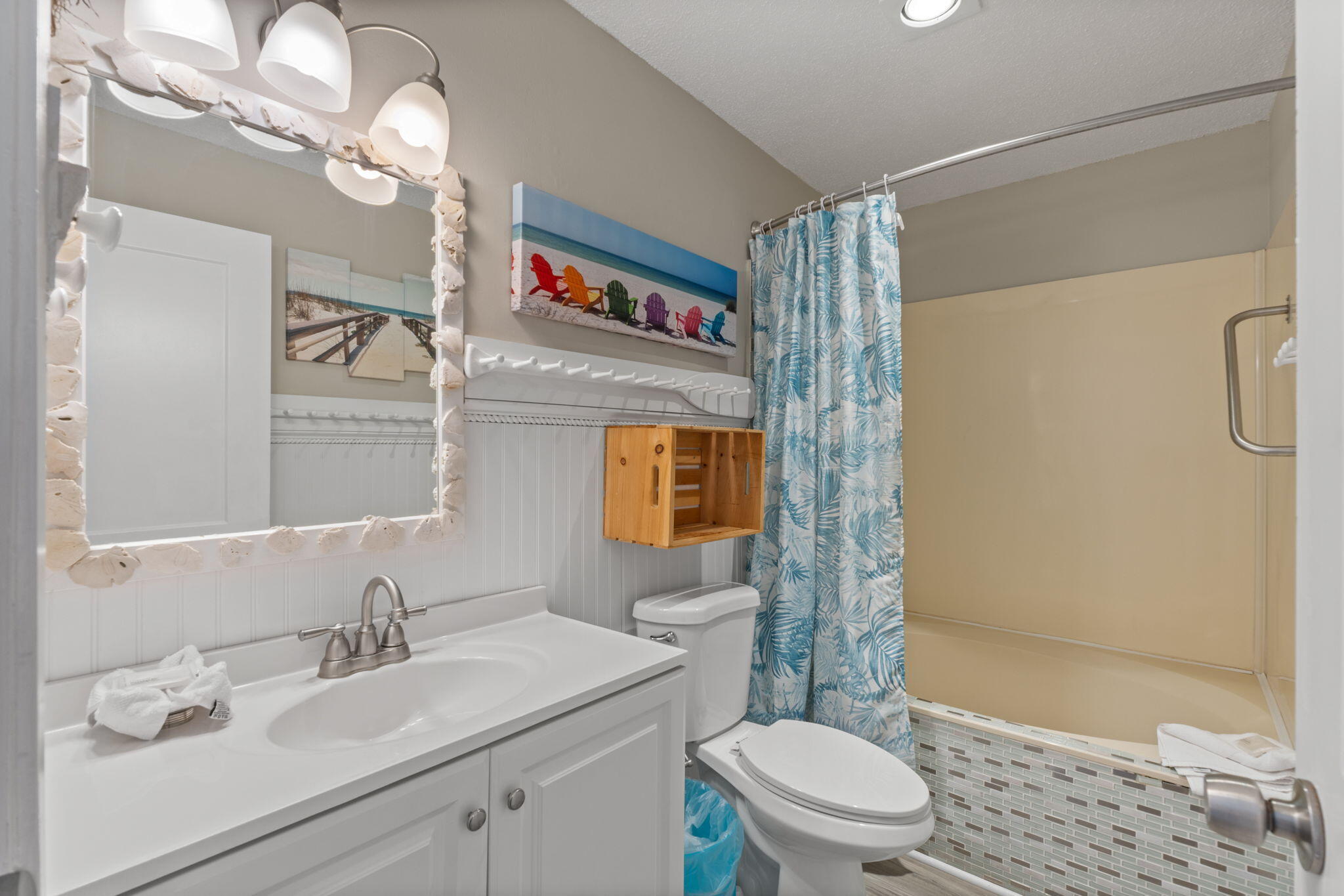 SANDPIPER COVE #19 UNIT 8214 BLDG D - Residential