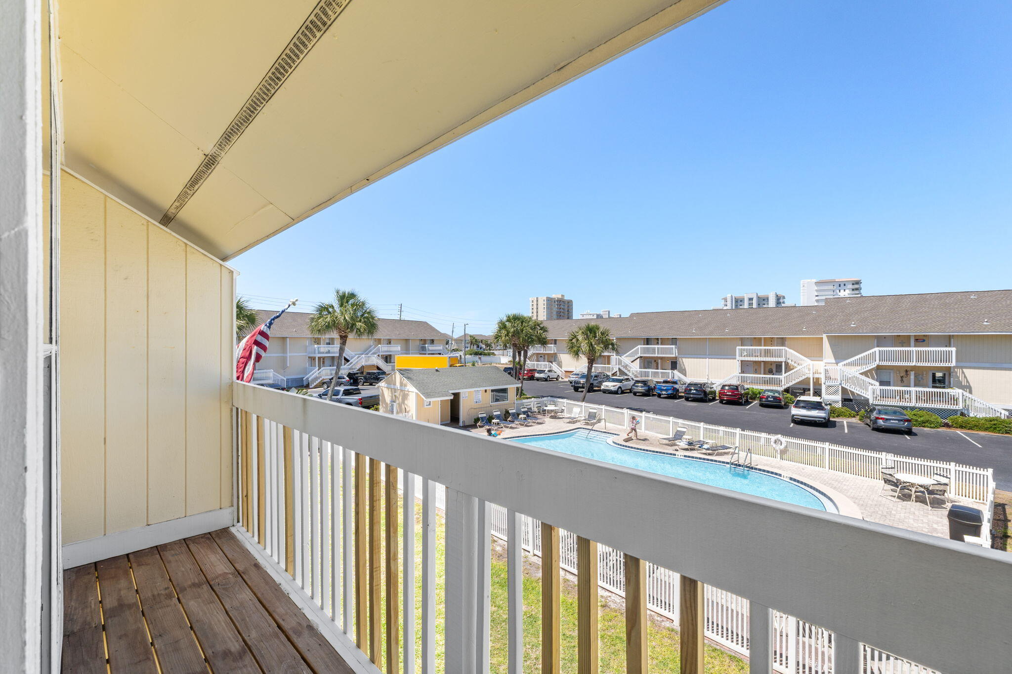 SANDPIPER COVE #19 UNIT 8214 BLDG D - Residential