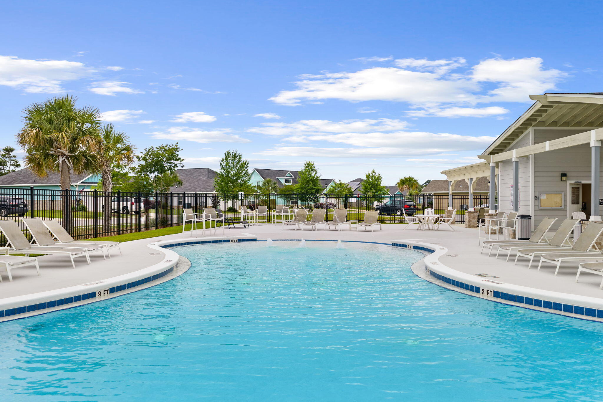 CROSS CREEK - Residential Lease