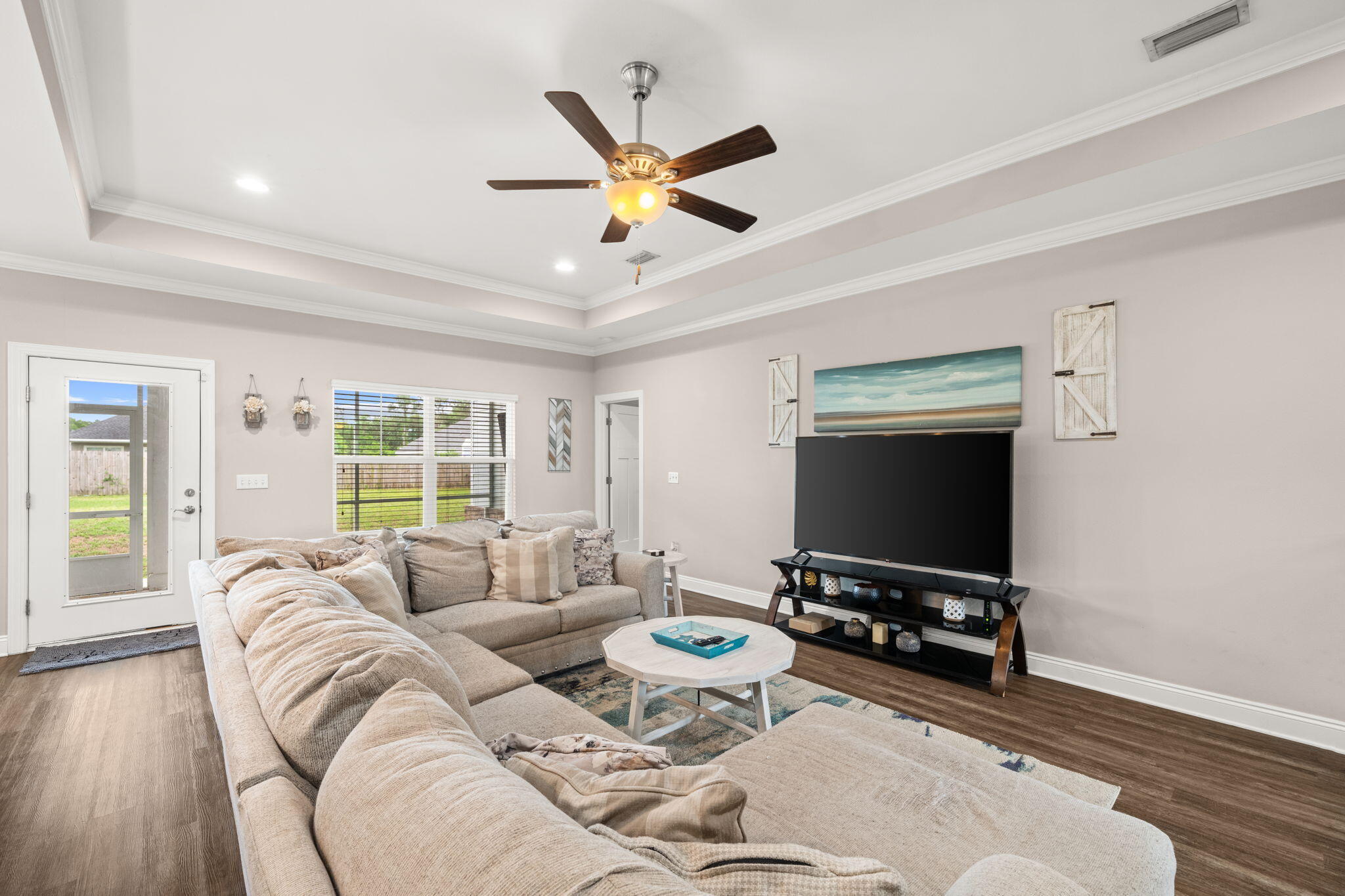 CROSS CREEK - Residential Lease