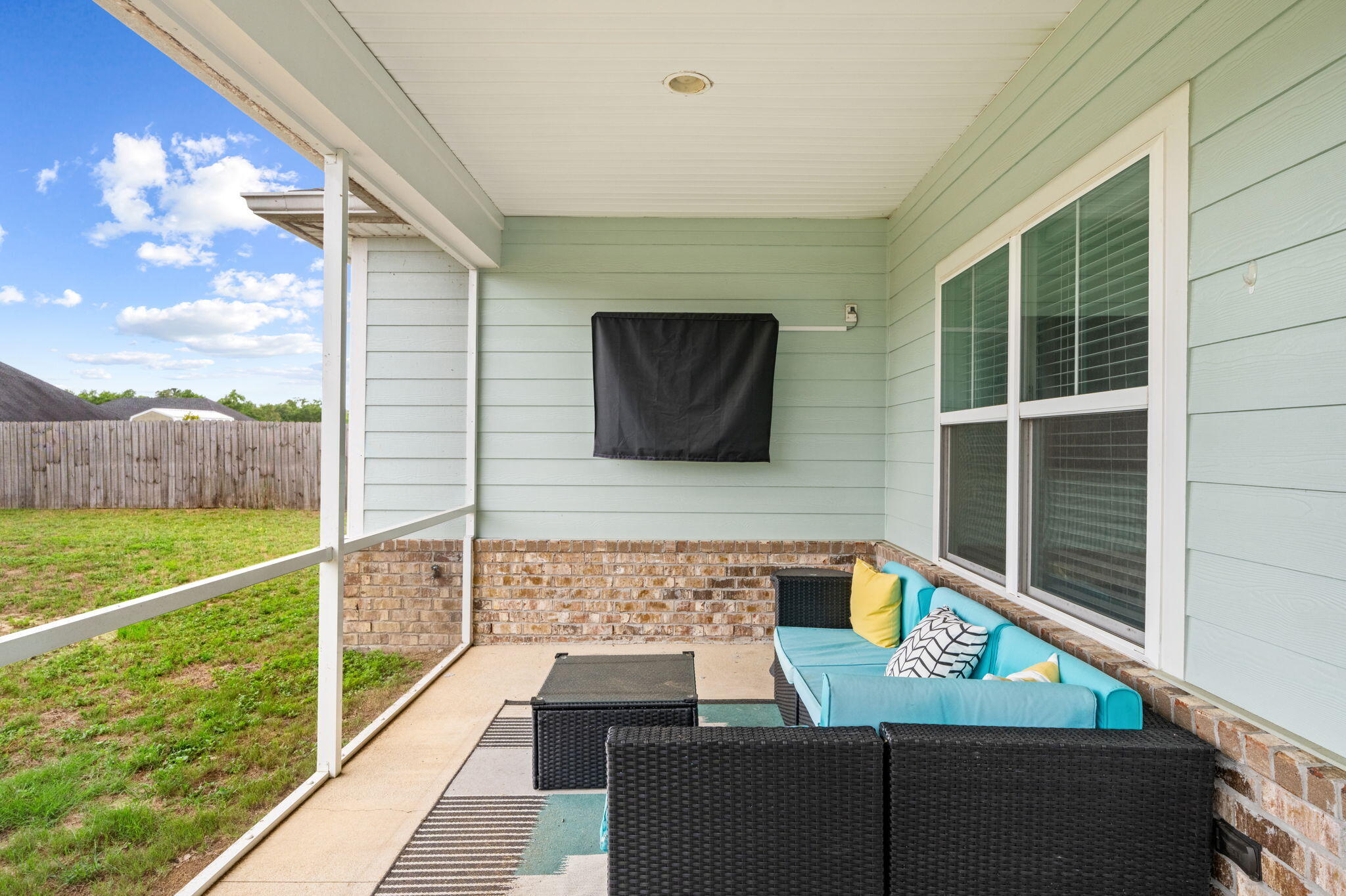 CROSS CREEK - Residential Lease