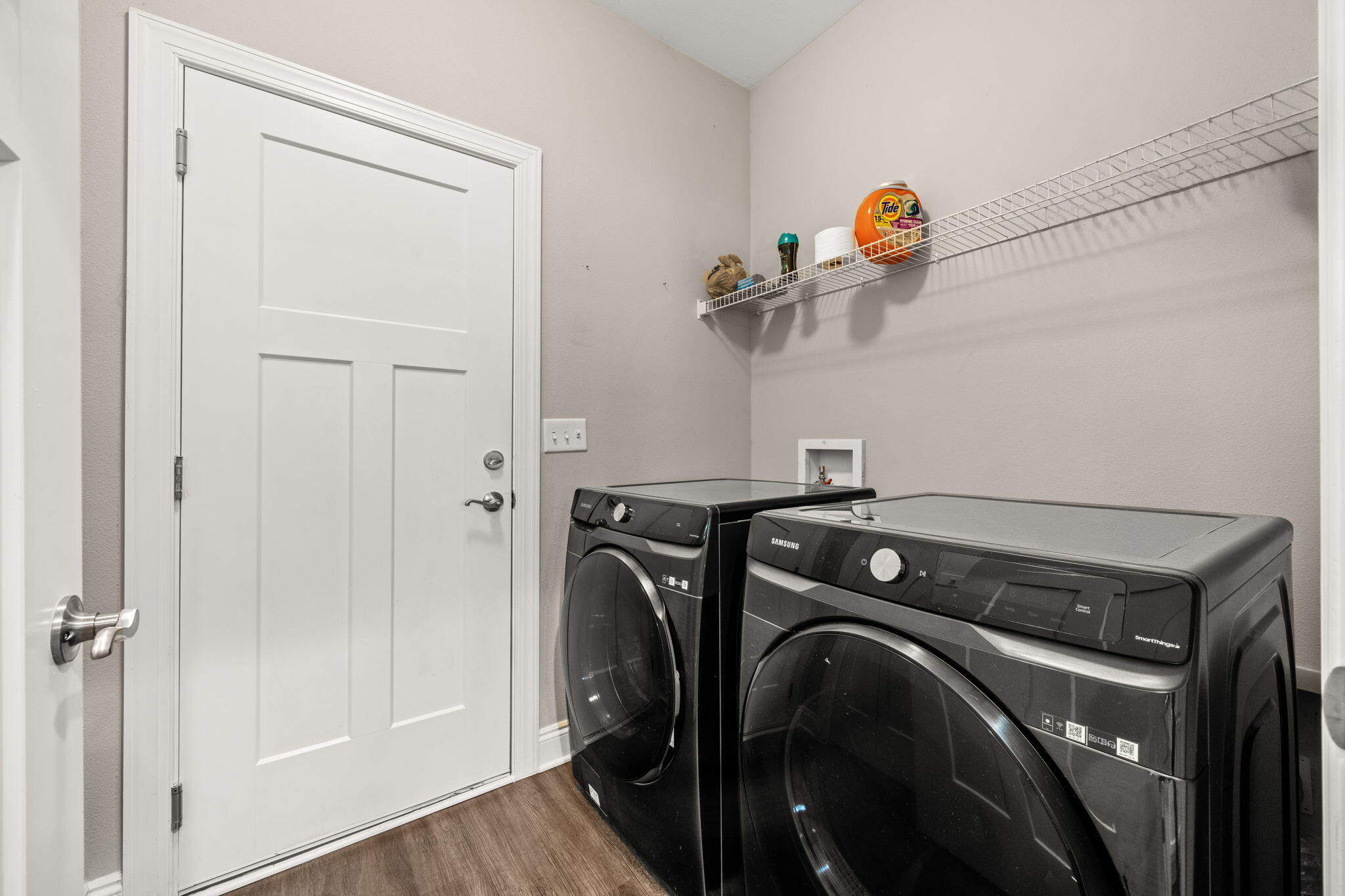 CROSS CREEK - Residential Lease