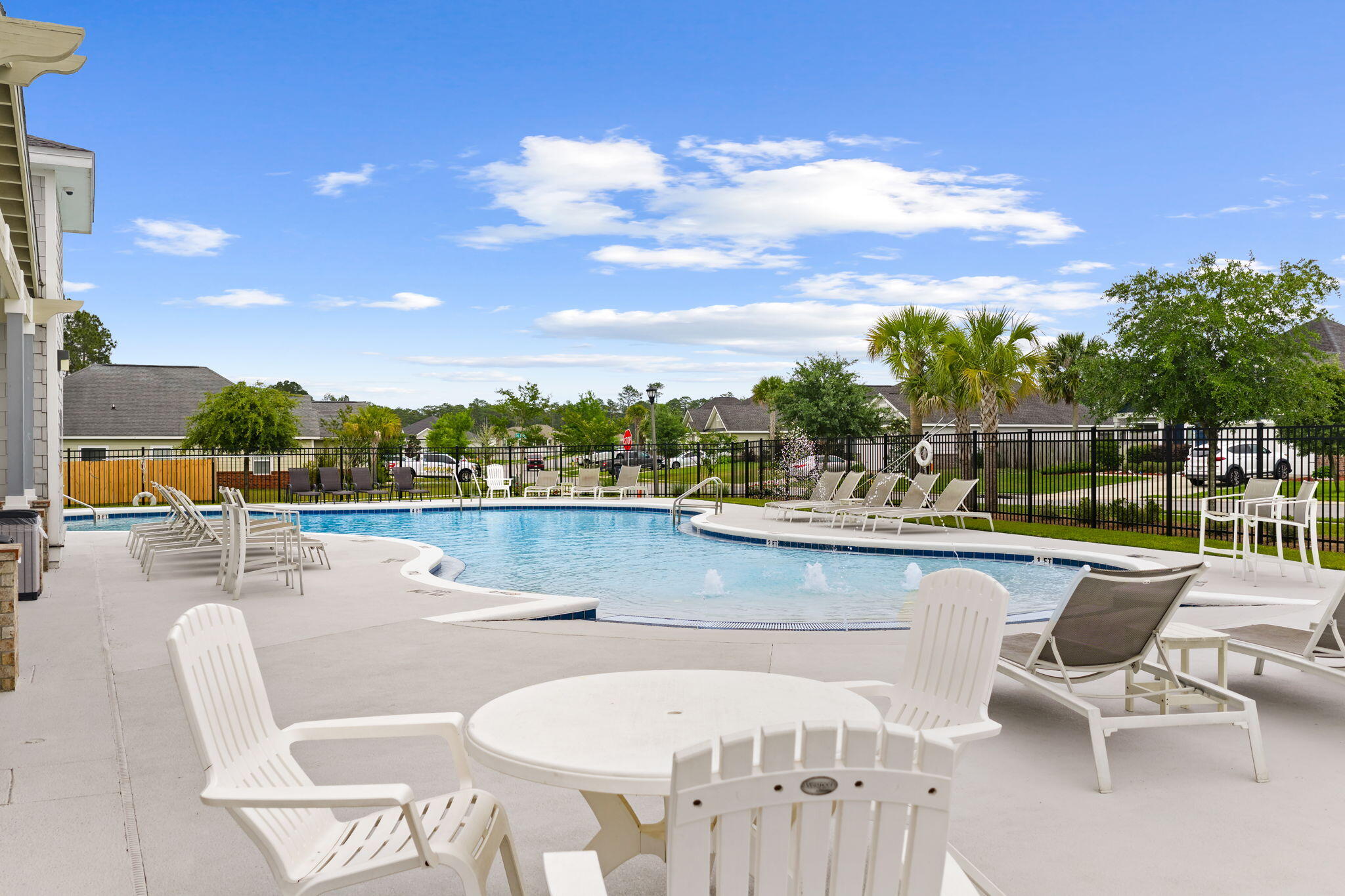 CROSS CREEK - Residential Lease