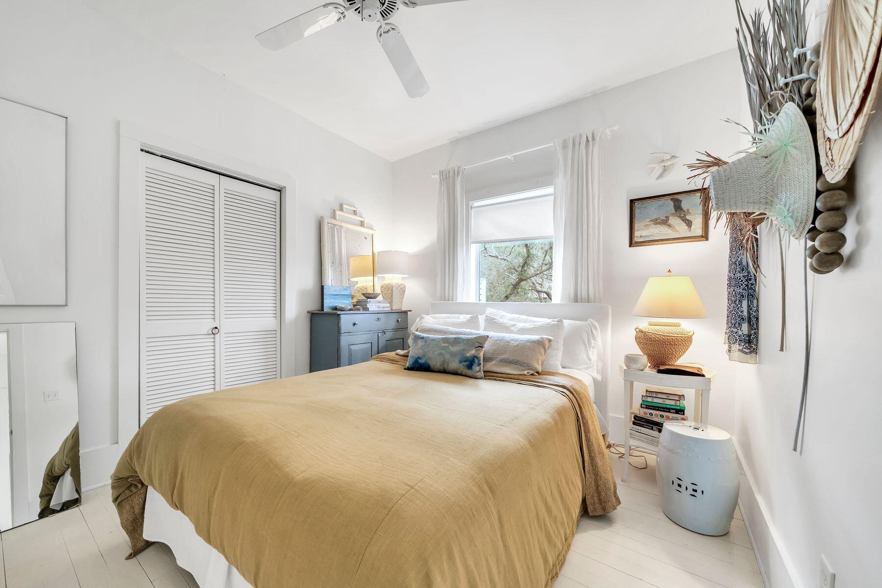 BLUE MOUNTAIN BEACH - Residential